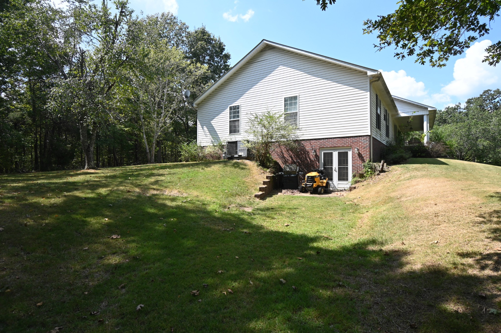 112 Phillips Dr Property Photo 7