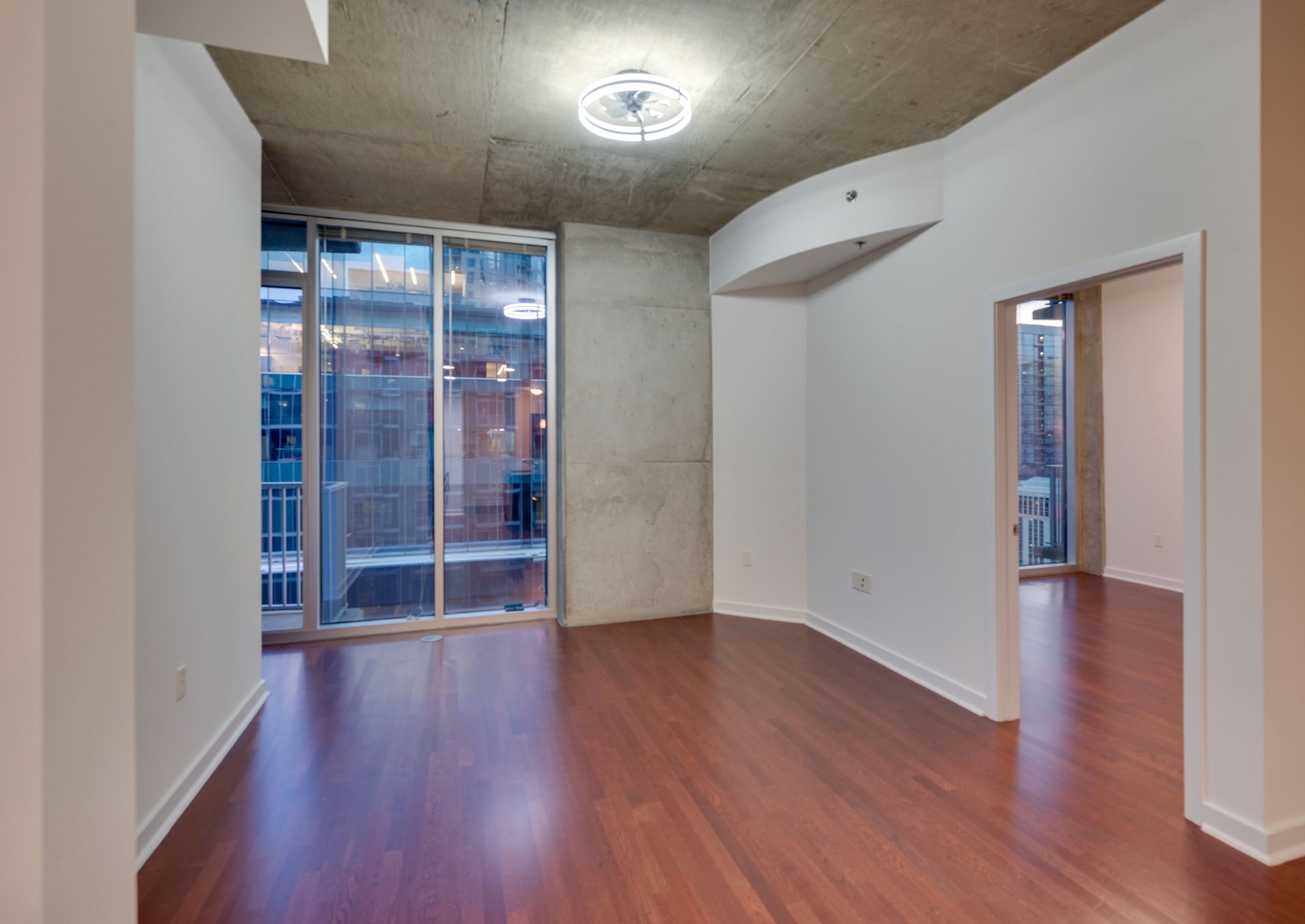 301 Demonbreun St Property Photo 6