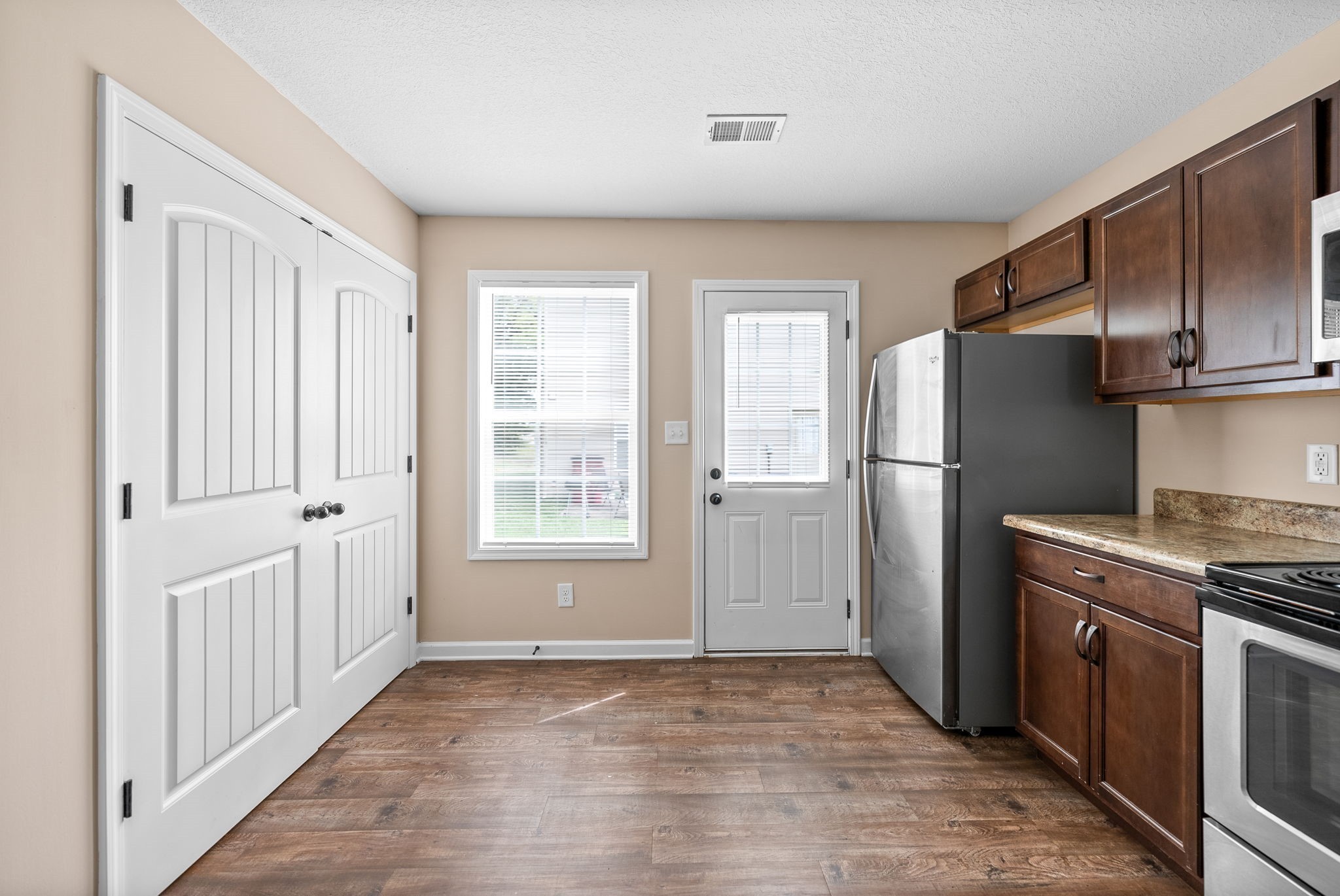 390 Mcgee Court Property Photo 11