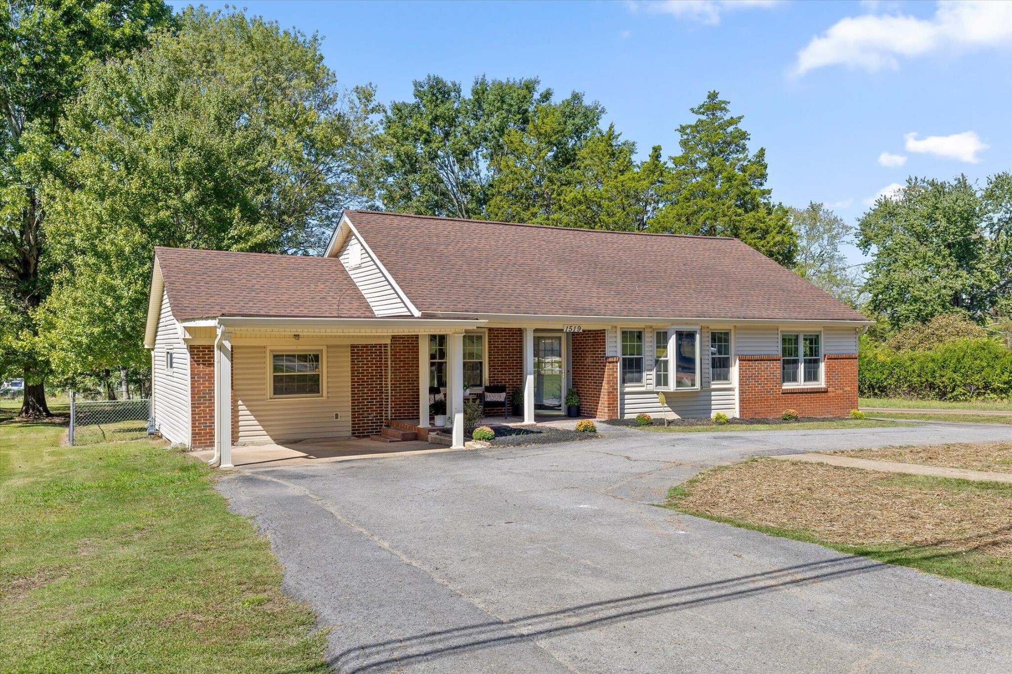 1519 Morris Hill Road Property Photo 1