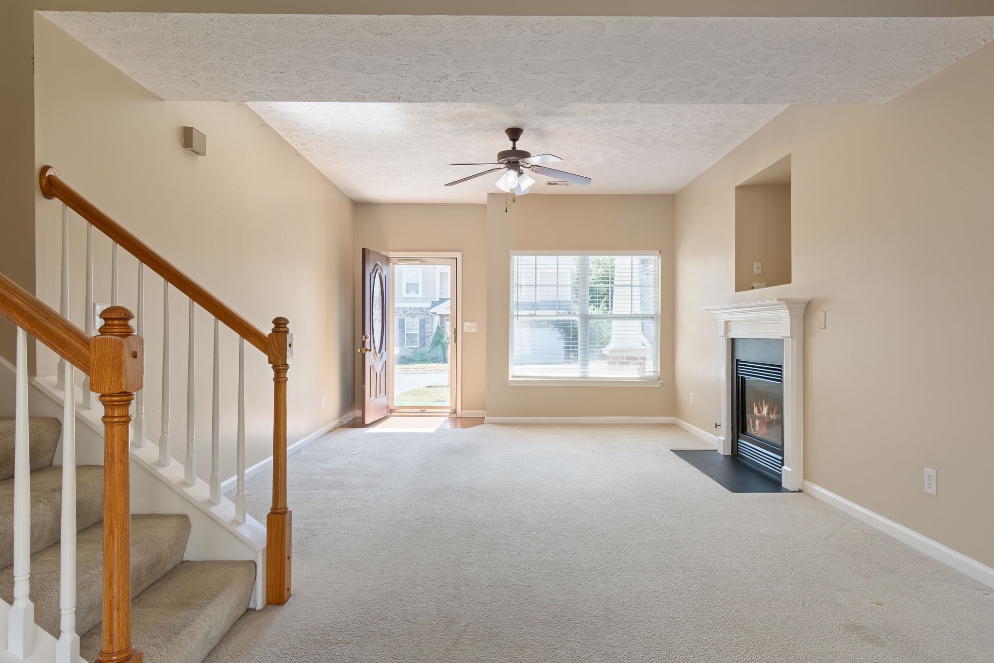 1430 Bern Dr Property Photo 2