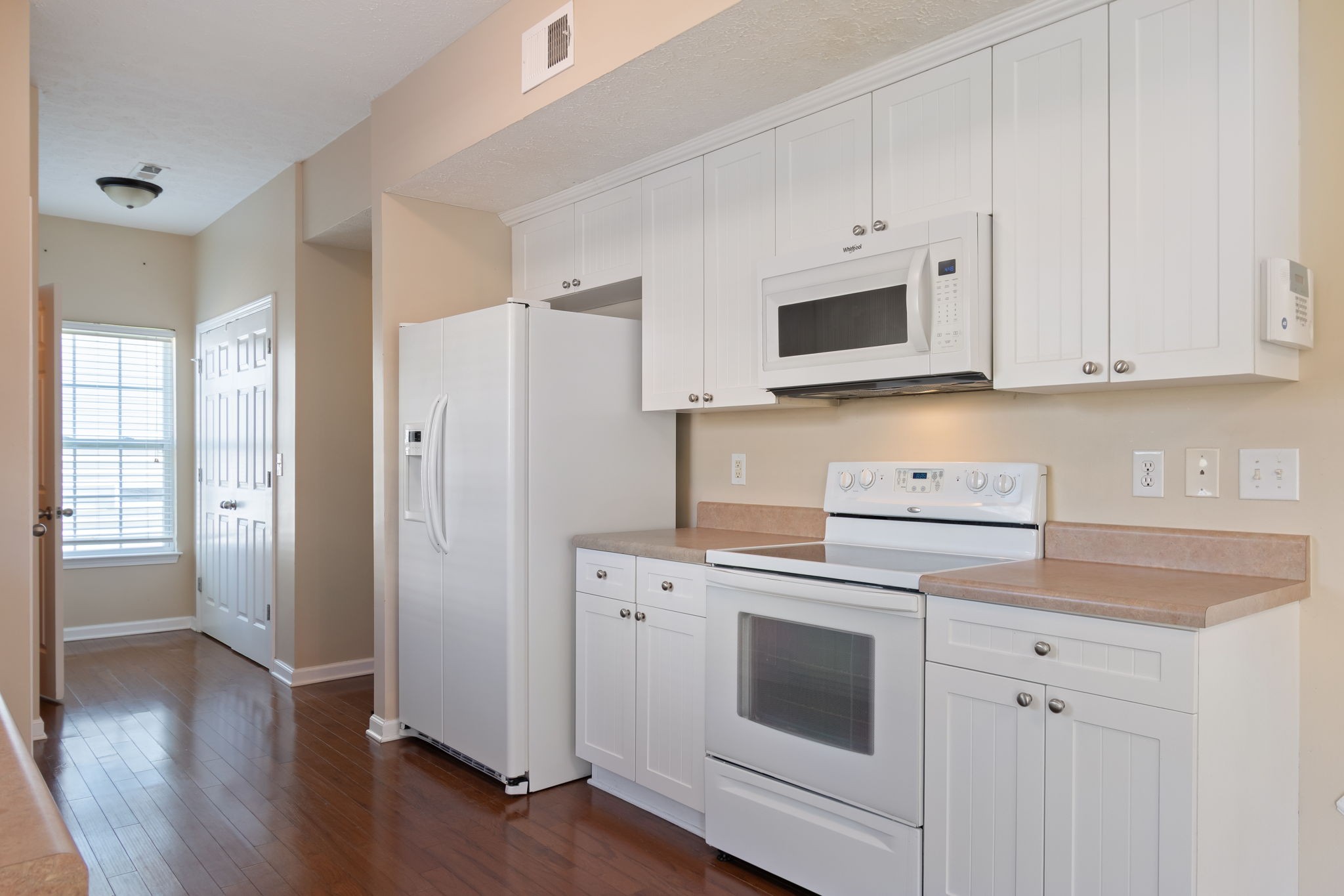 1430 Bern Dr Property Photo 10