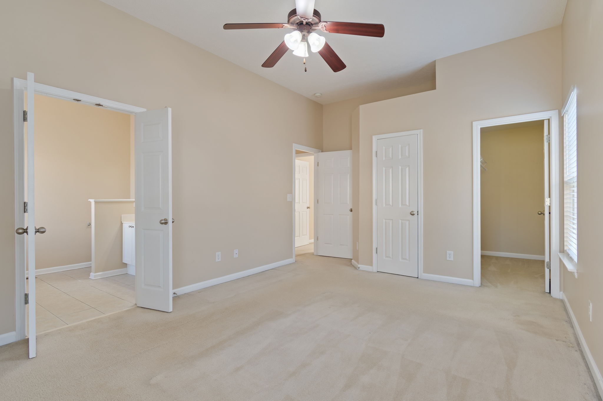 1430 Bern Dr Property Photo 20