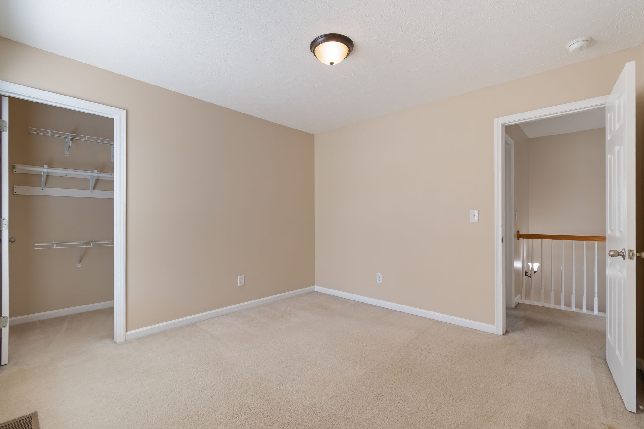 1430 Bern Dr Property Photo 22