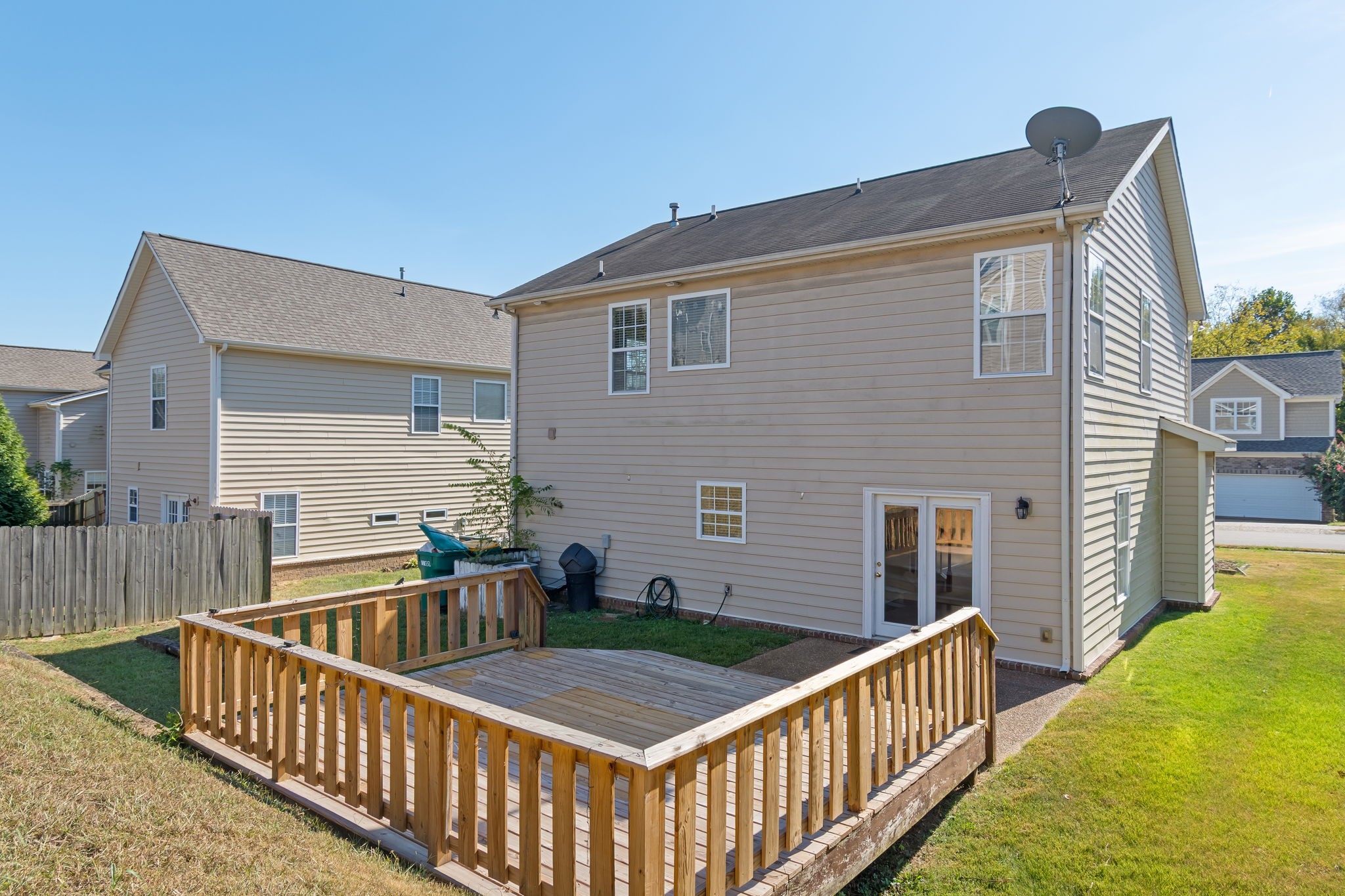 1430 Bern Dr Property Photo 26