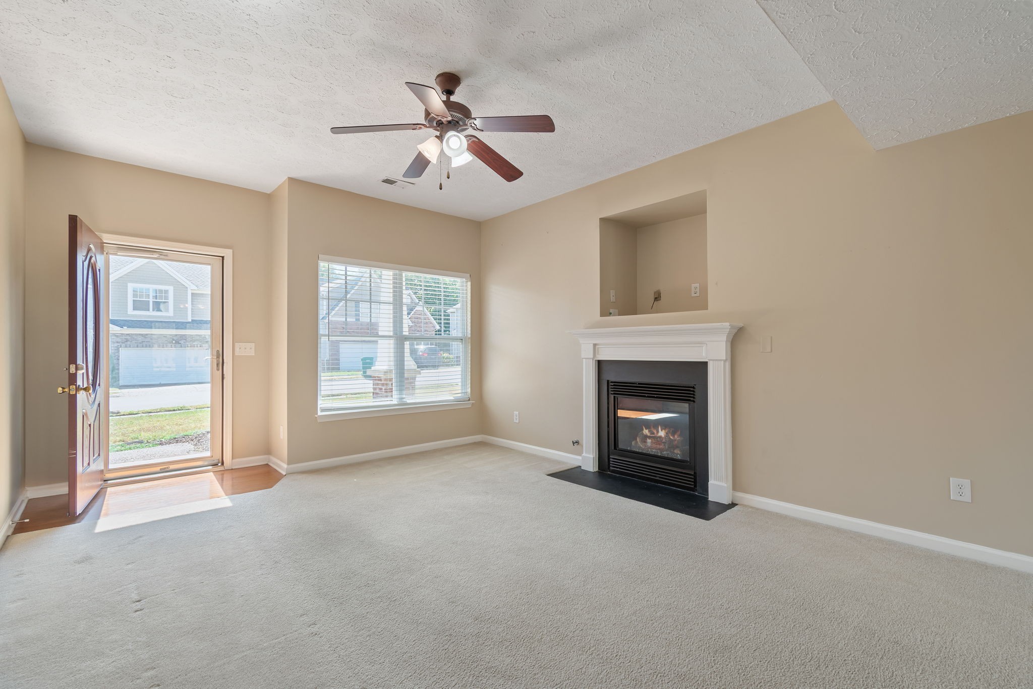 1430 Bern Dr Property Photo 29