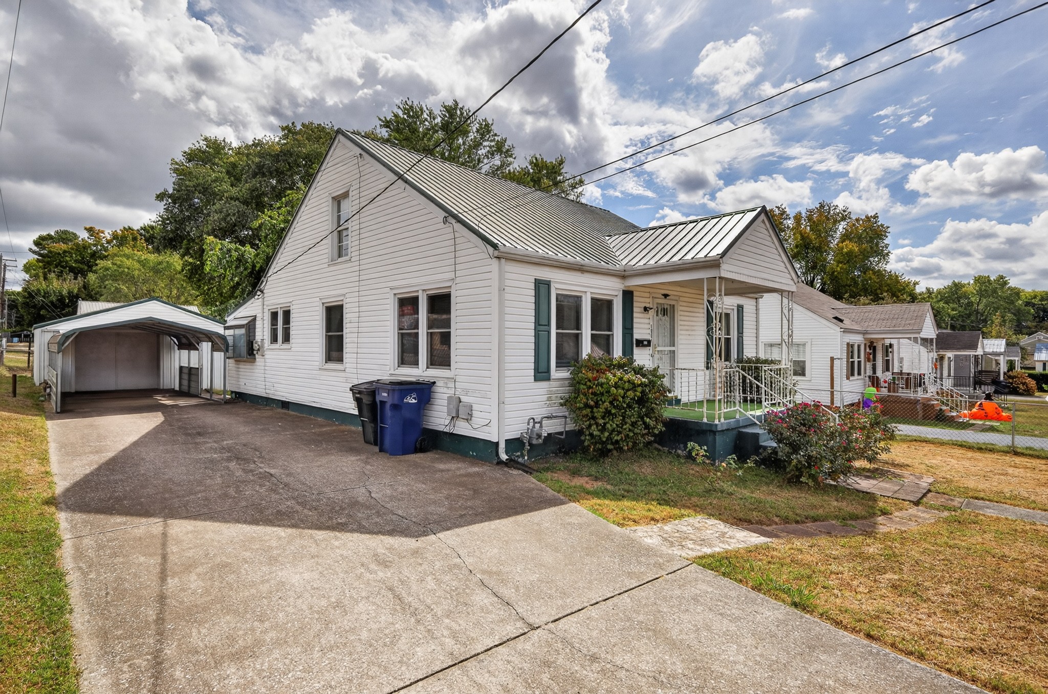 1801 Scribner Ave Property Photo 4