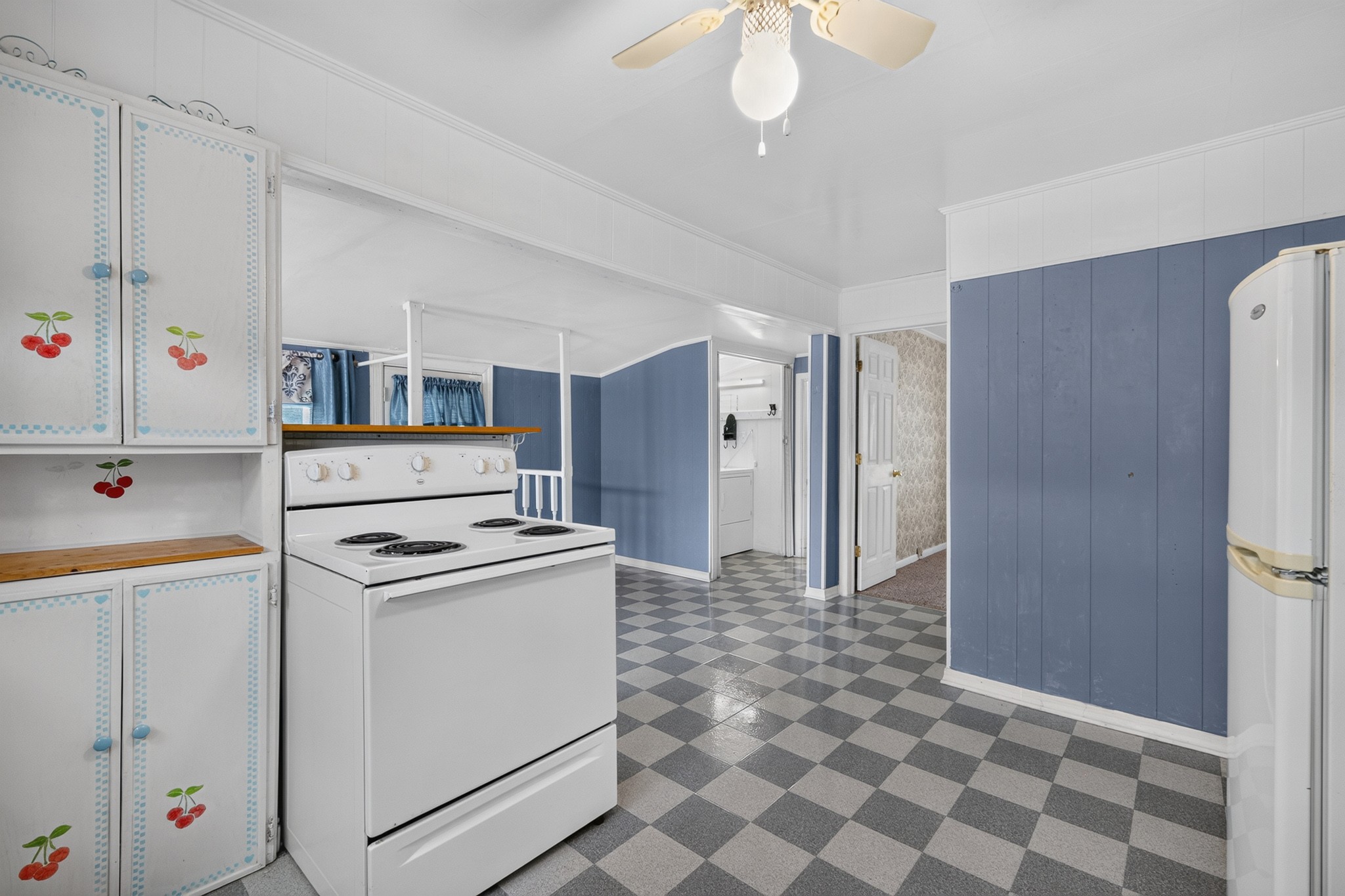 1801 Scribner Ave Property Photo 17