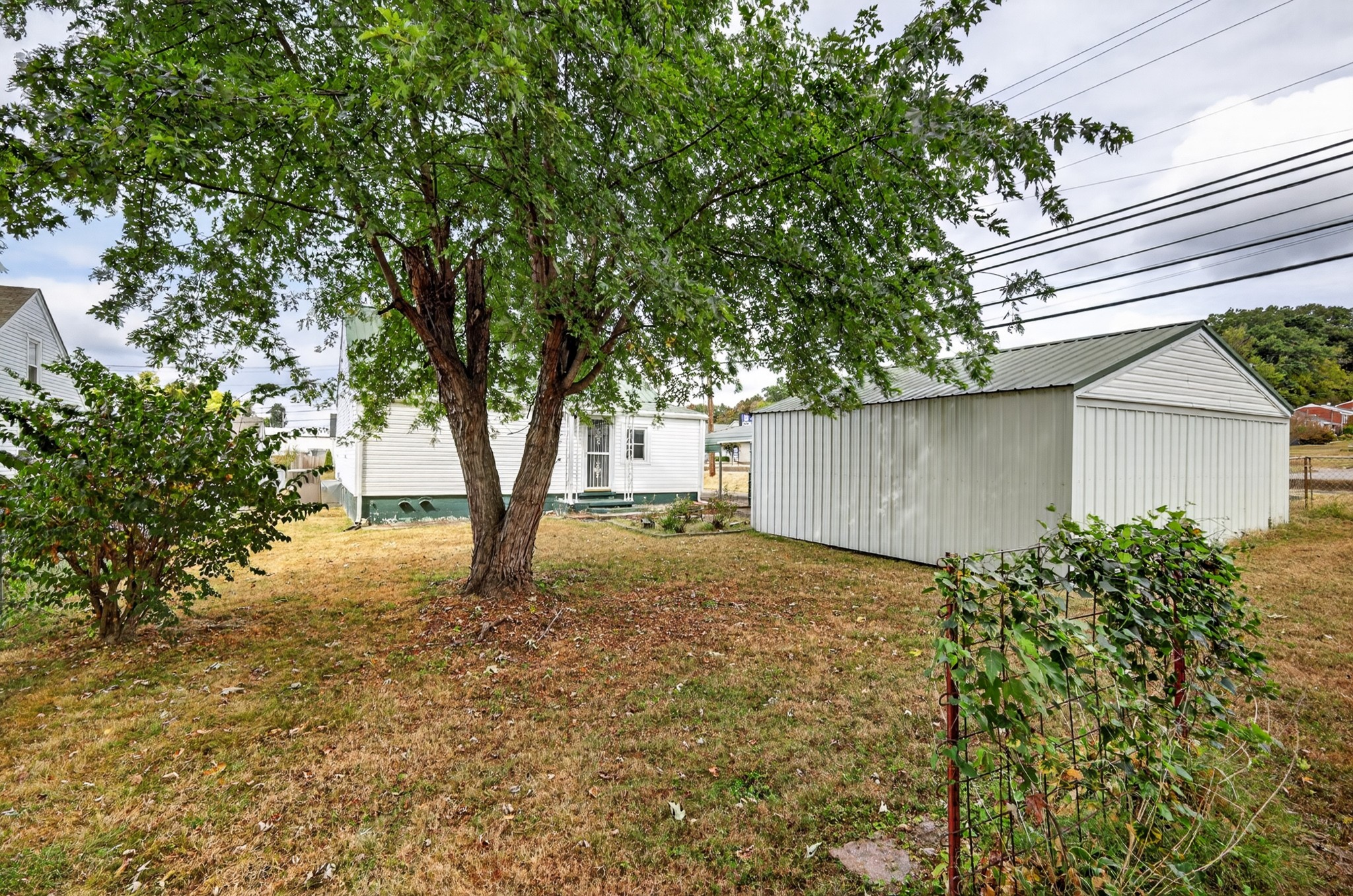 1801 Scribner Ave Property Photo 45