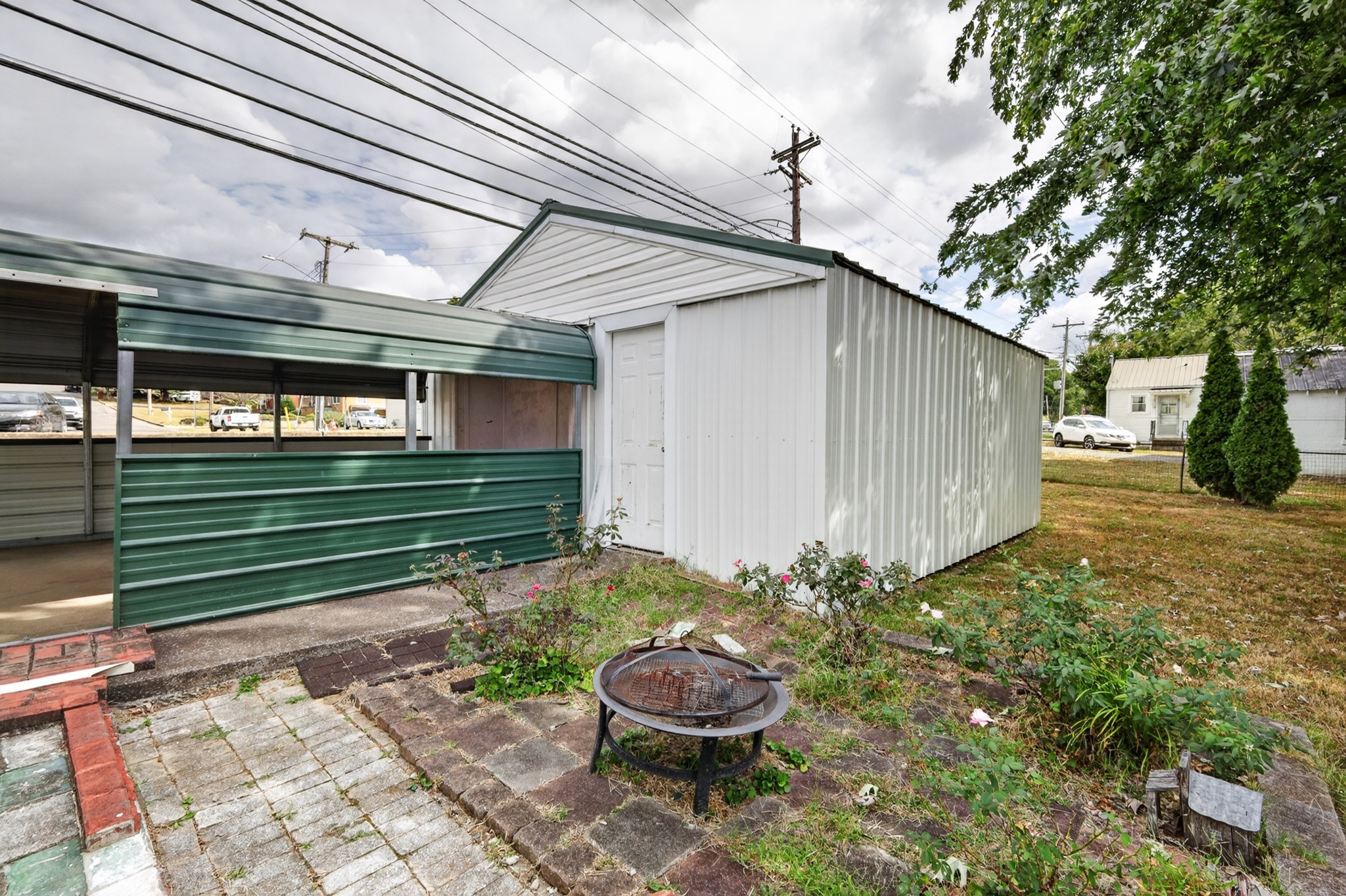 1801 Scribner Ave Property Photo 48