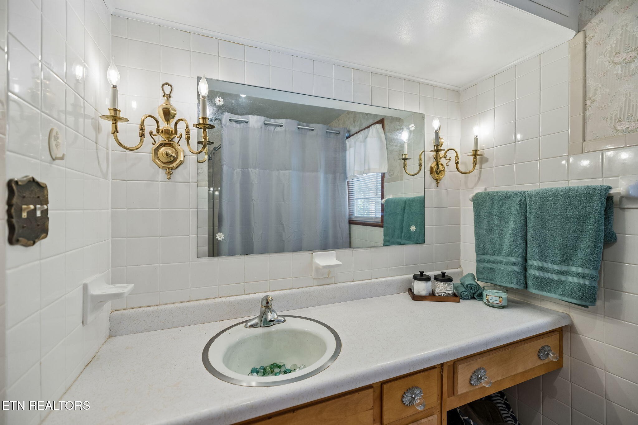 1813 Oak Grove Rd Property Photo 16