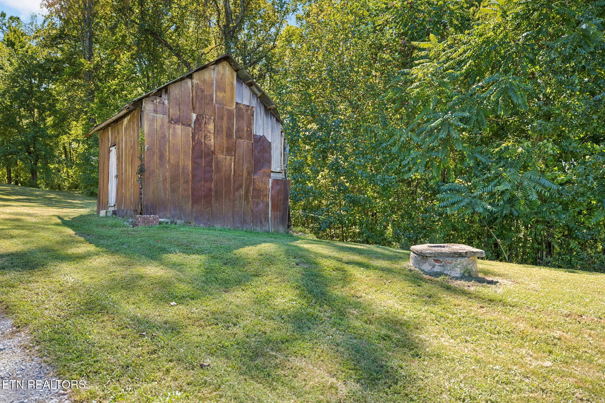 1813 Oak Grove Rd Property Photo 40