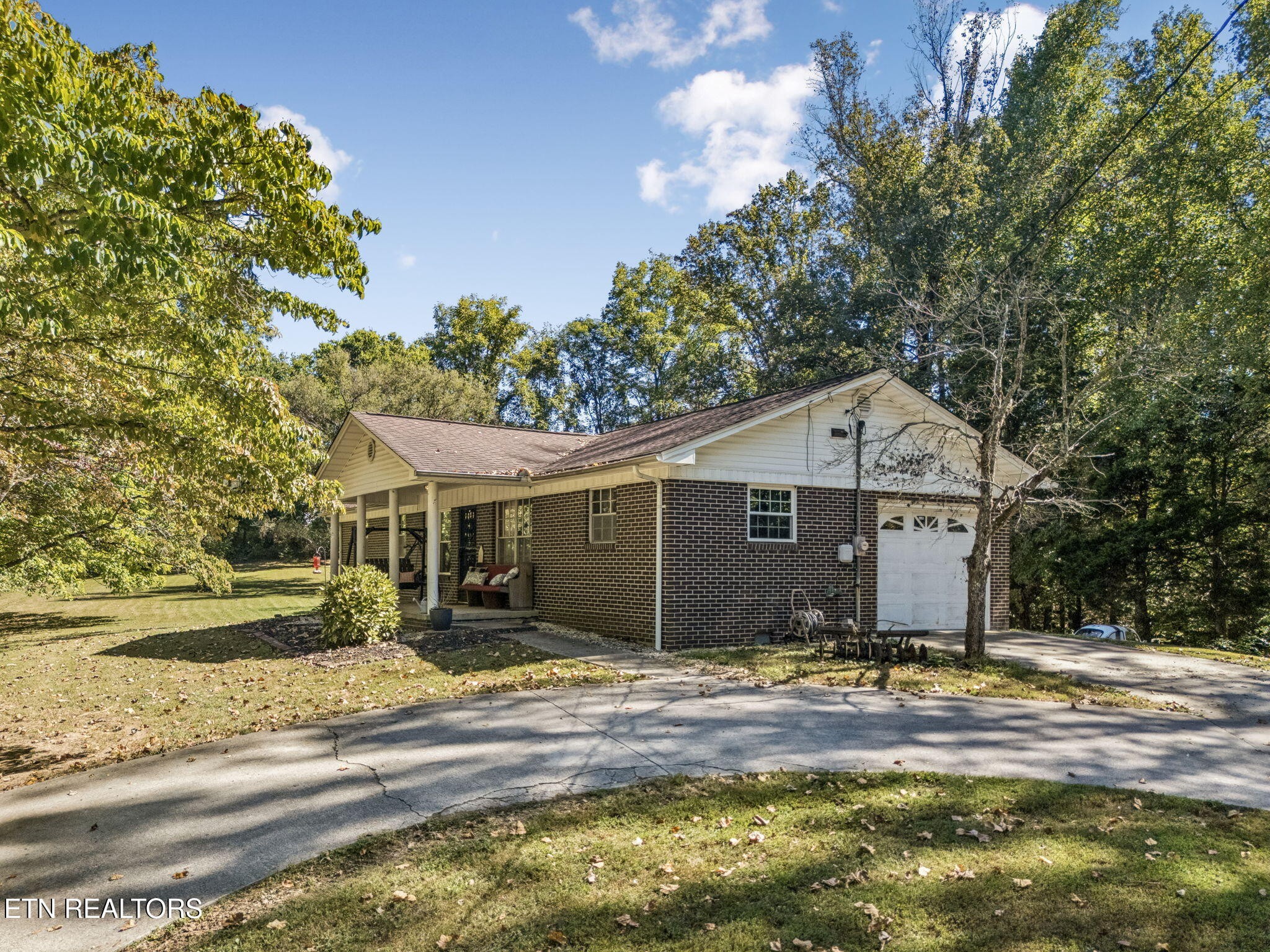 1813 Oak Grove Rd Property Photo 51