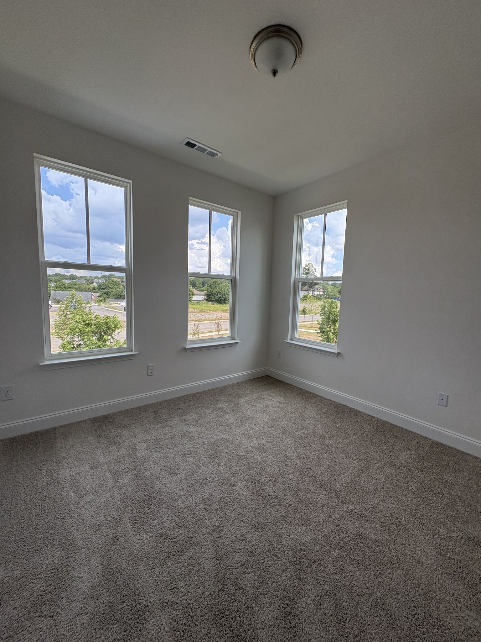417 Penfold Alley Property Photo 23