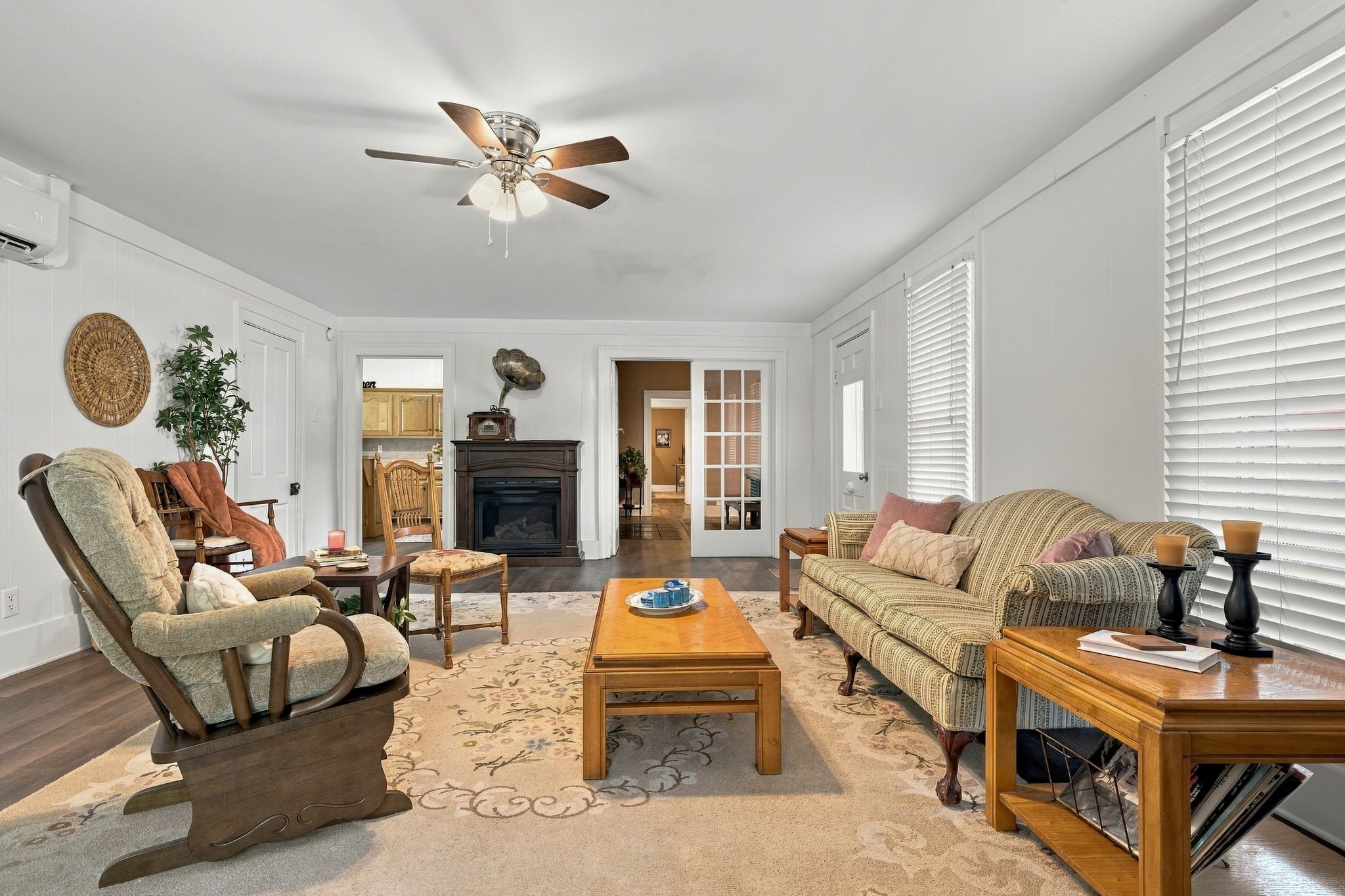 525 Water St Property Photo 8