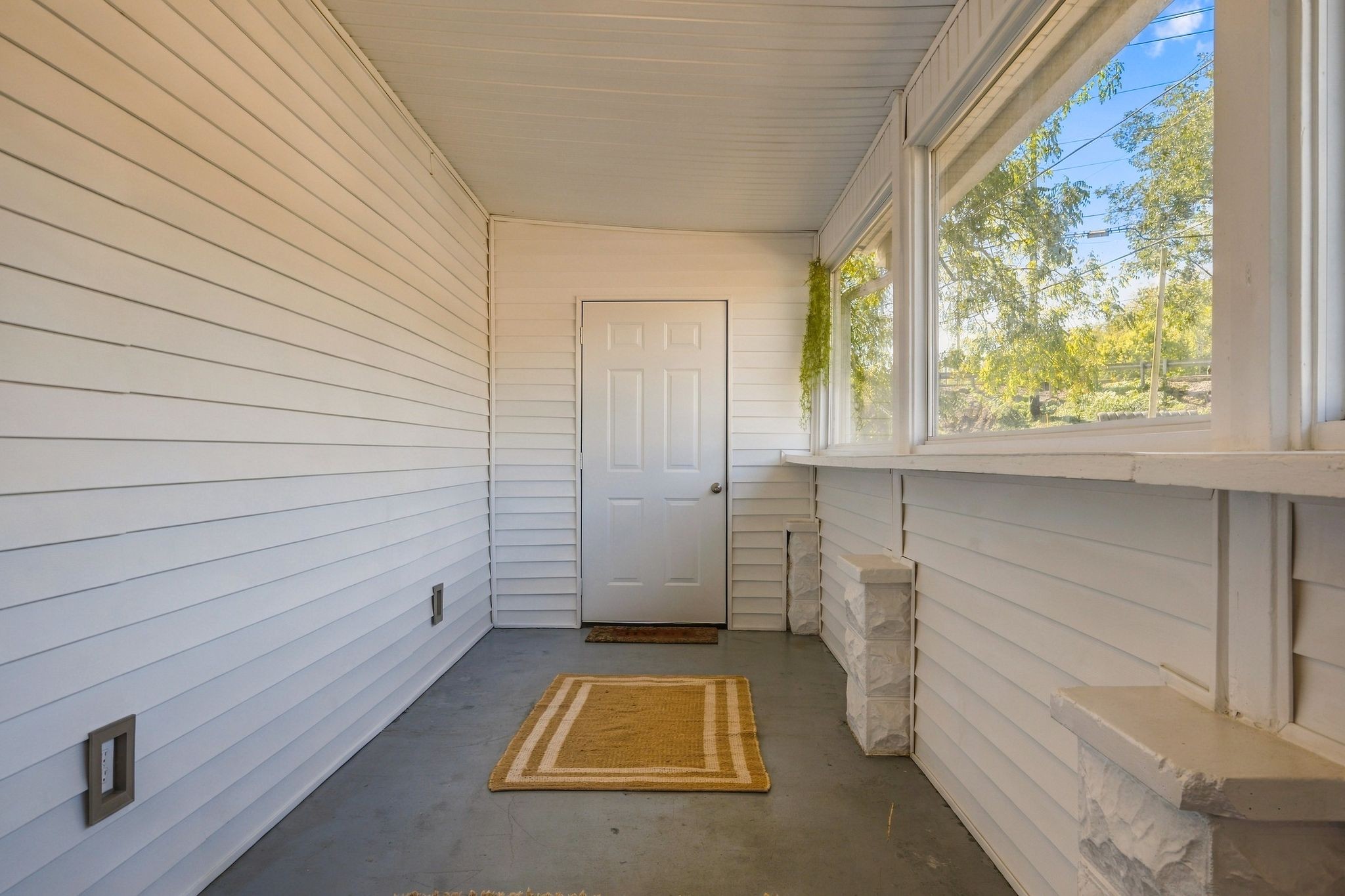525 Water St Property Photo 19