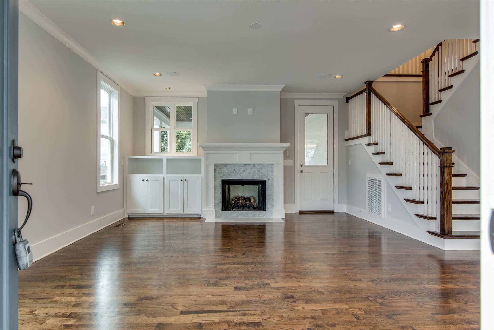 1711 10th Avenue, S Property Photo 4