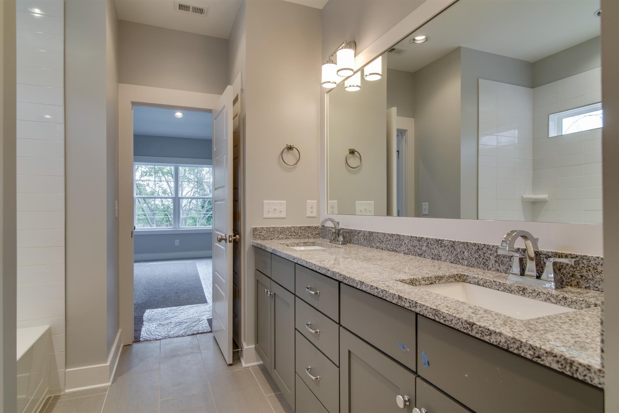 1711 10th Avenue, S Property Photo 18