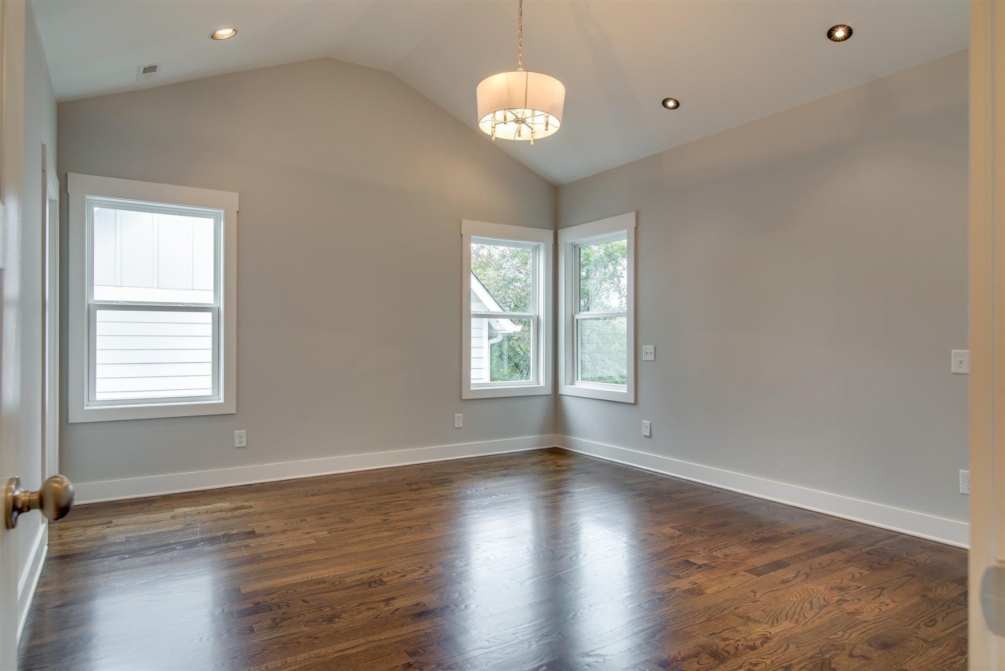 1711 10th Avenue, S Property Photo 20