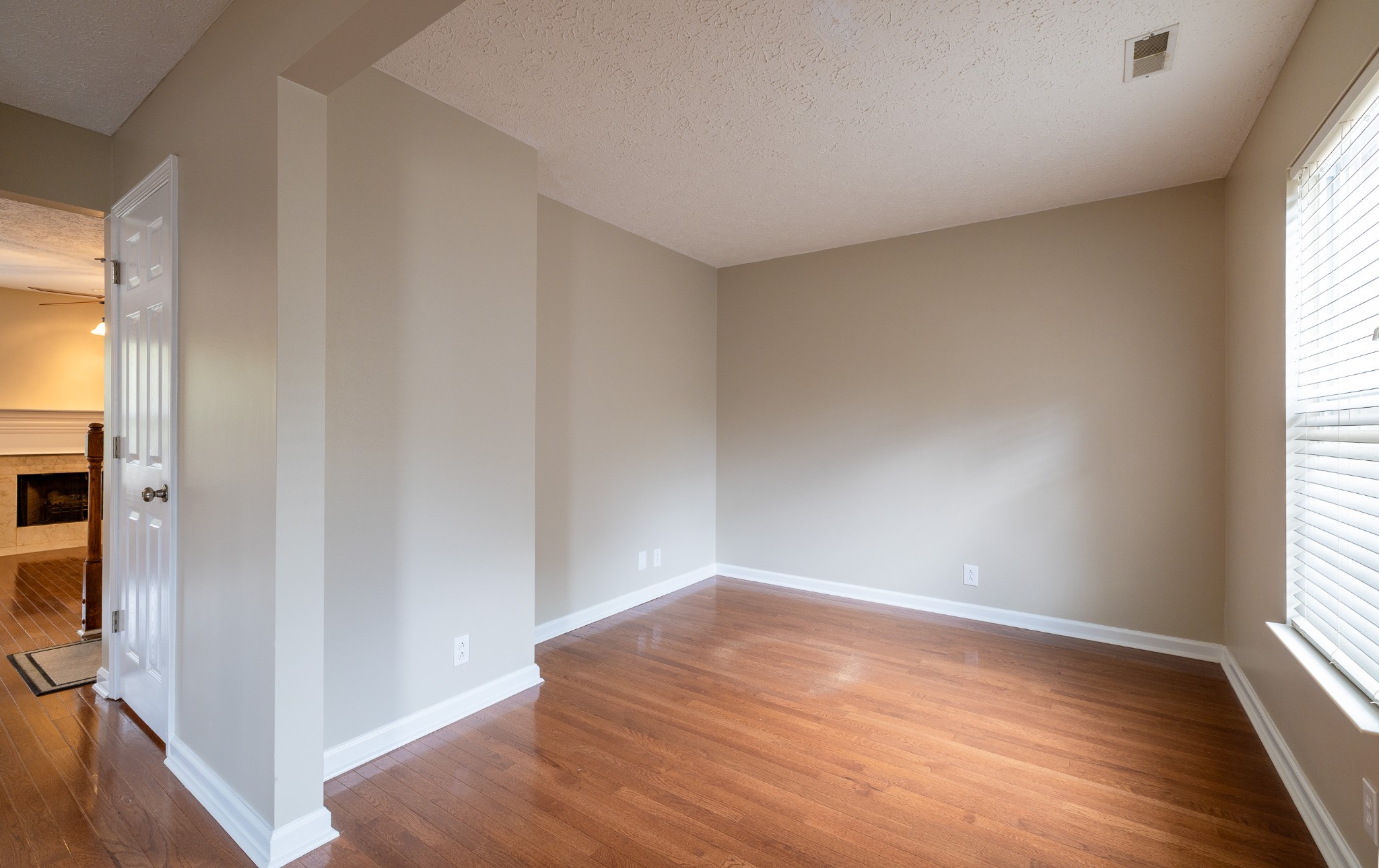 4040 Hallborough Way Property Photo 10