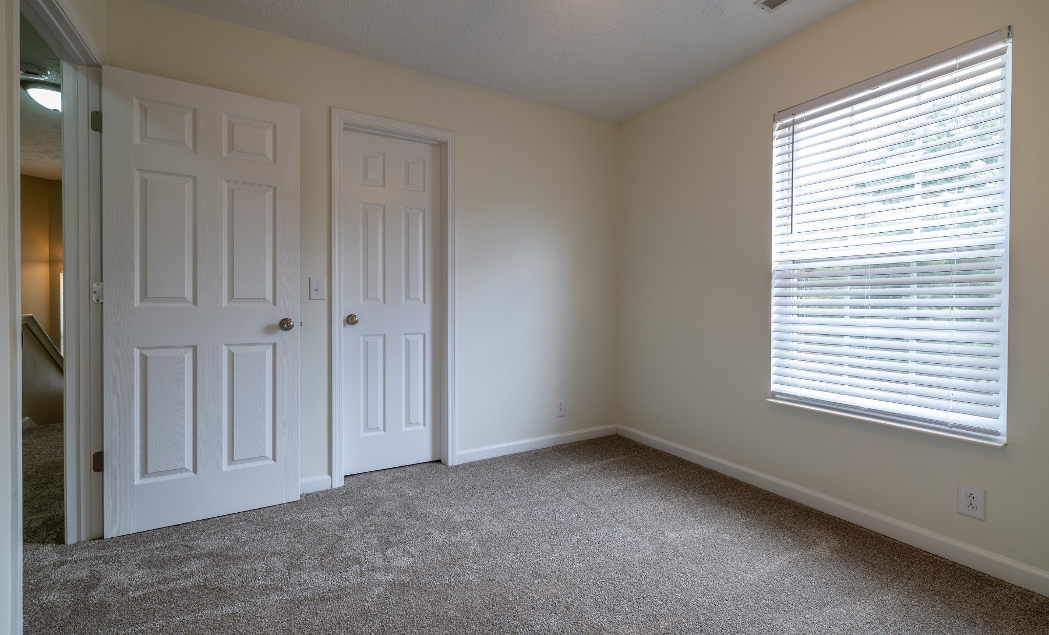 4040 Hallborough Way Property Photo 32