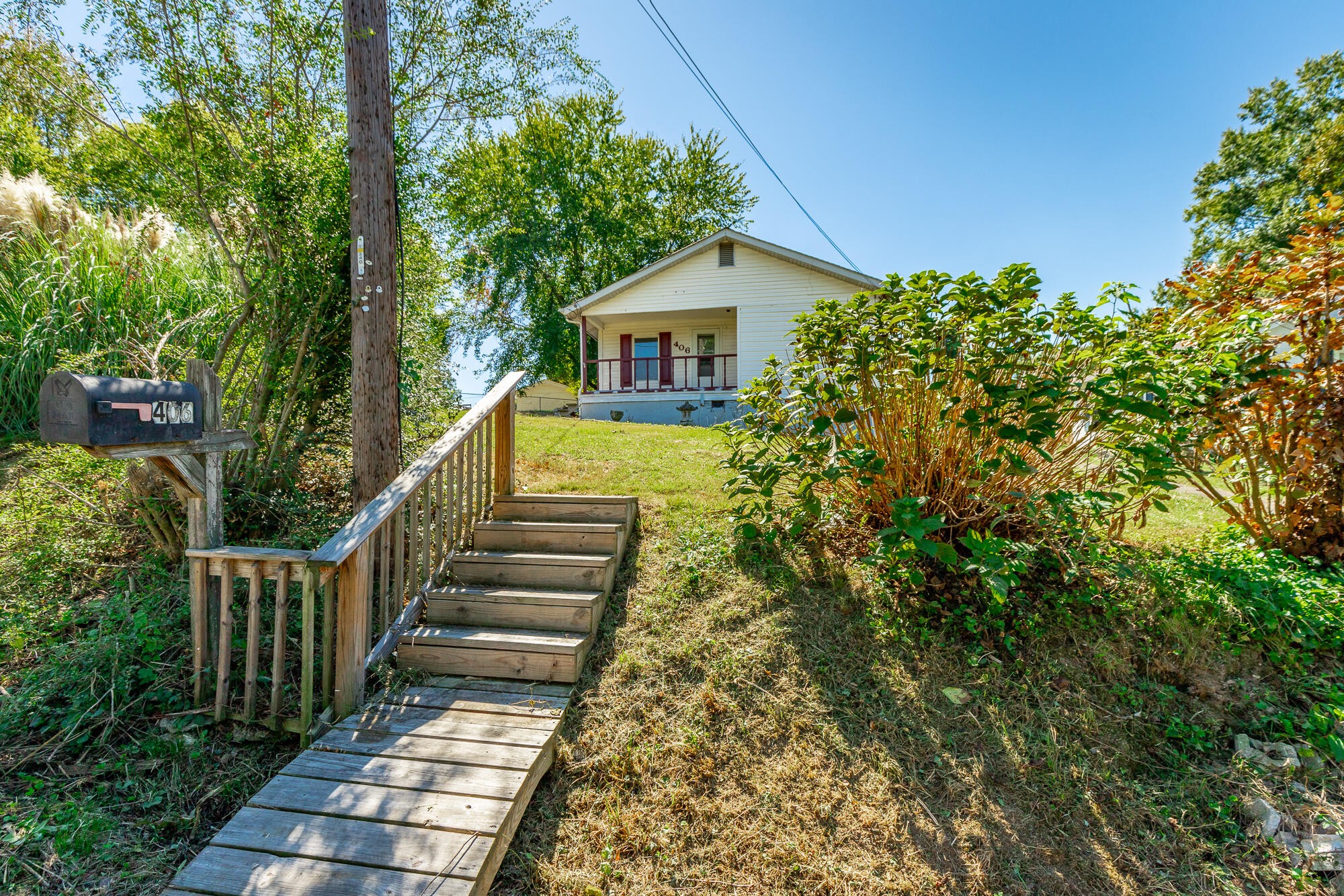 406 Chambers Street Property Photo 5