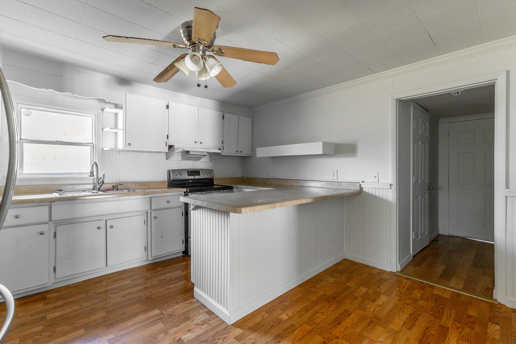 406 Chambers Street Property Photo 7