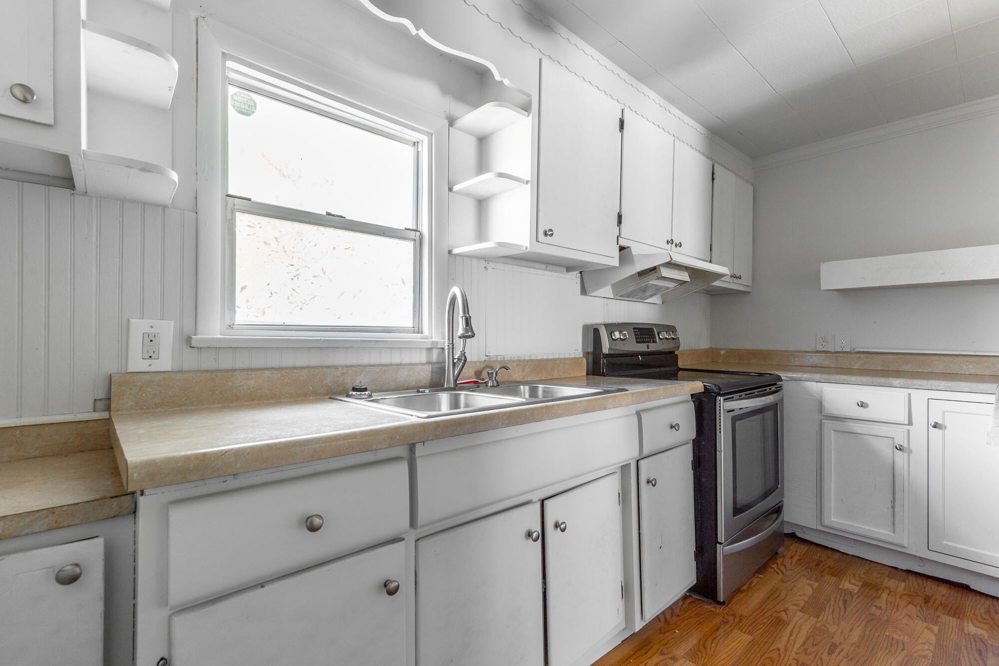 406 Chambers Street Property Photo 10