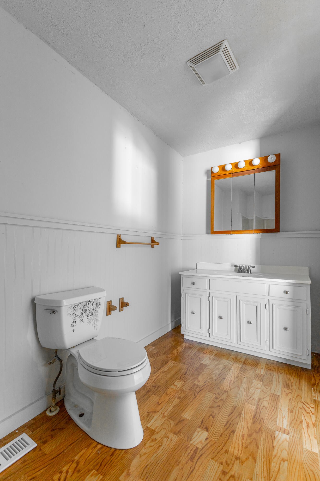 406 Chambers Street Property Photo 20