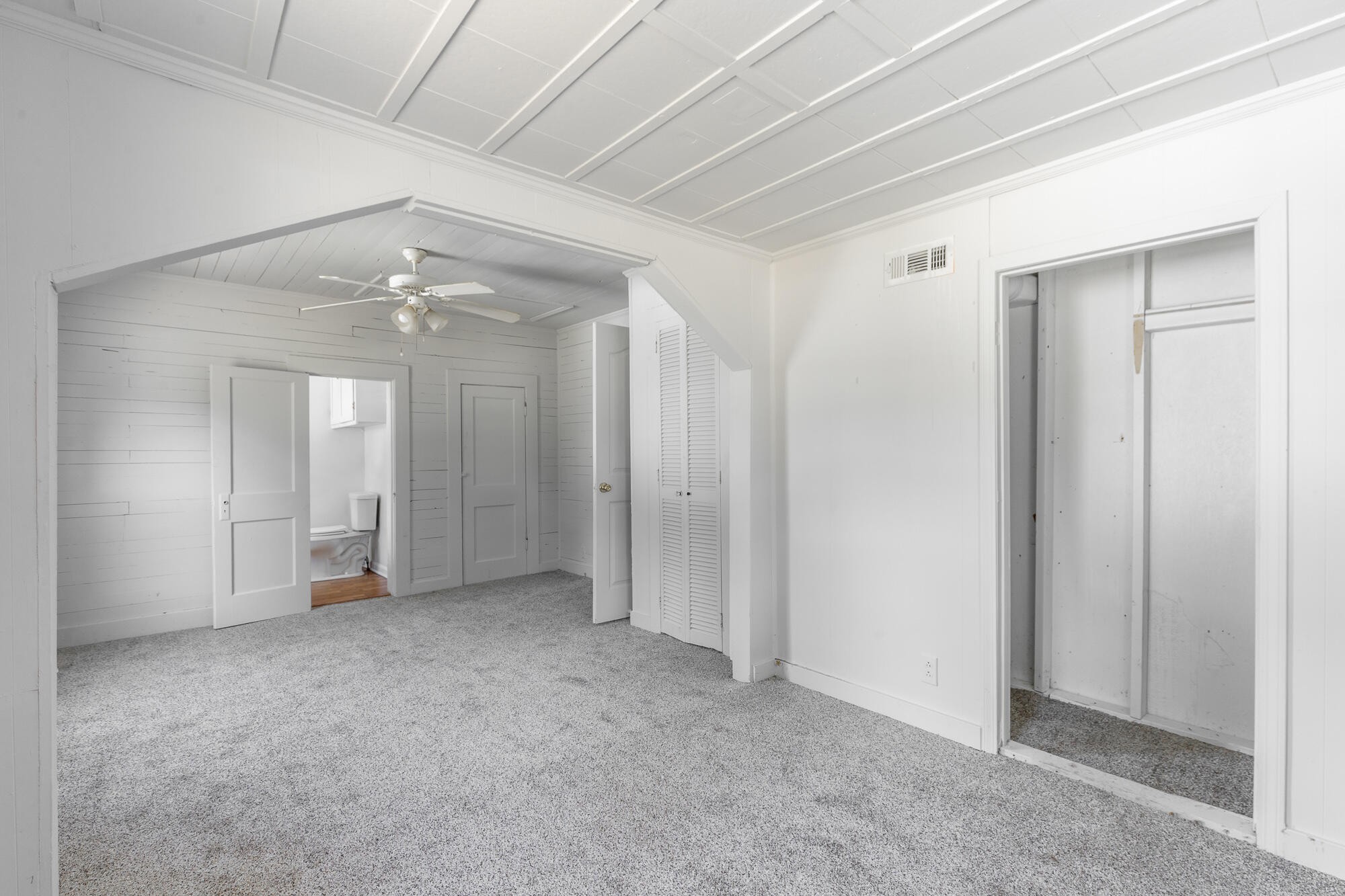 406 Chambers Street Property Photo 28