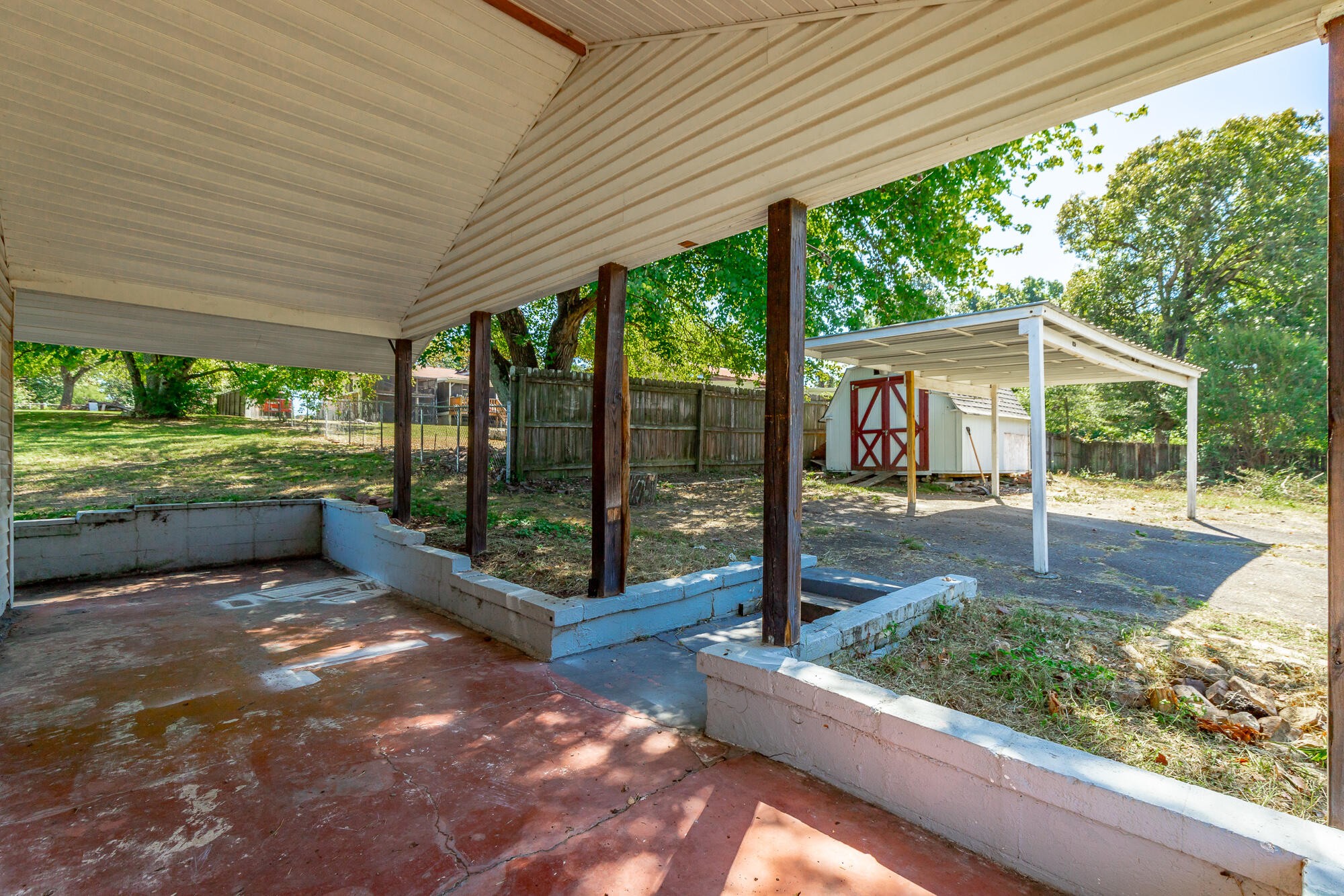 406 Chambers Street Property Photo 38