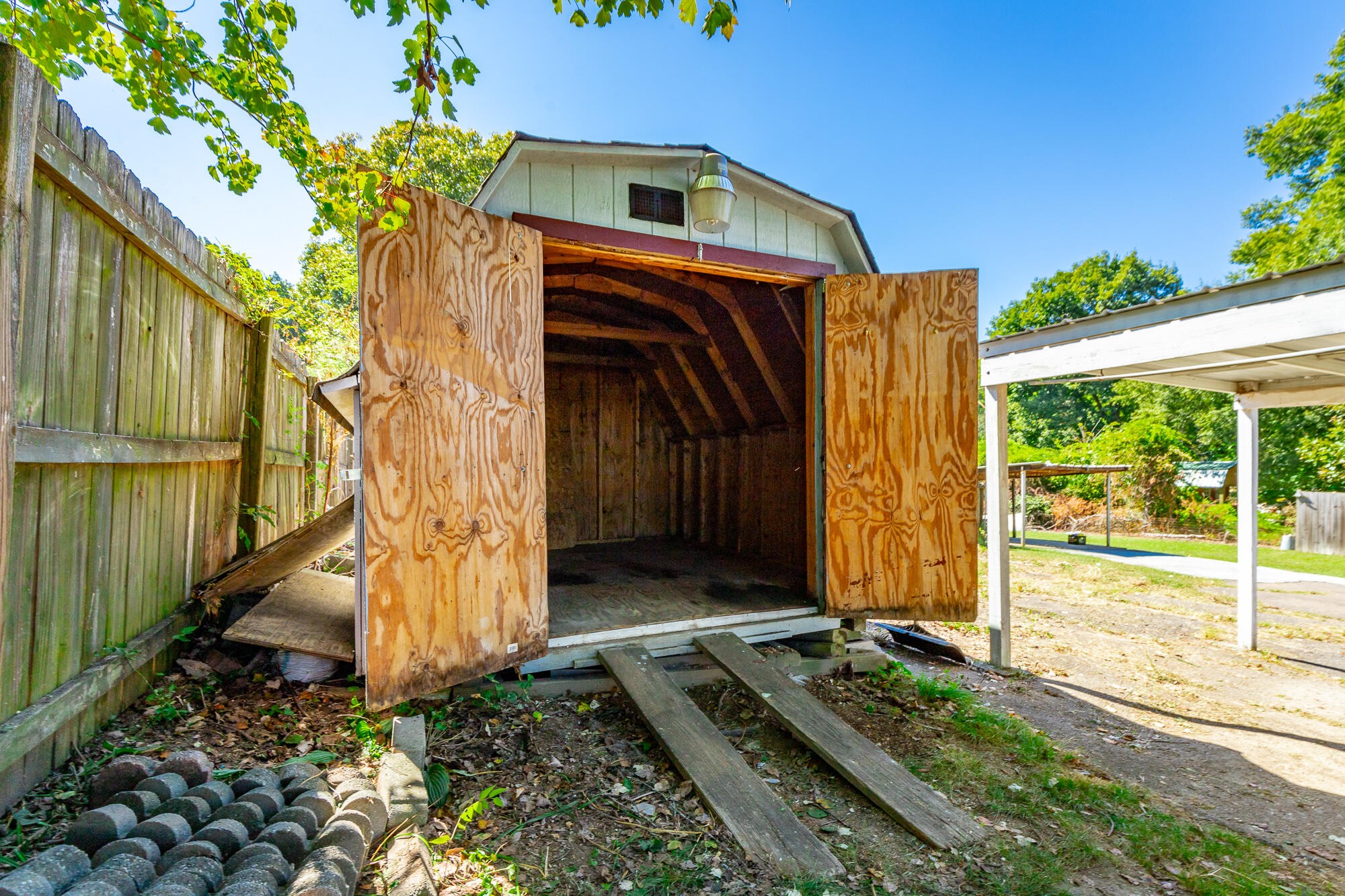 406 Chambers Street Property Photo 41