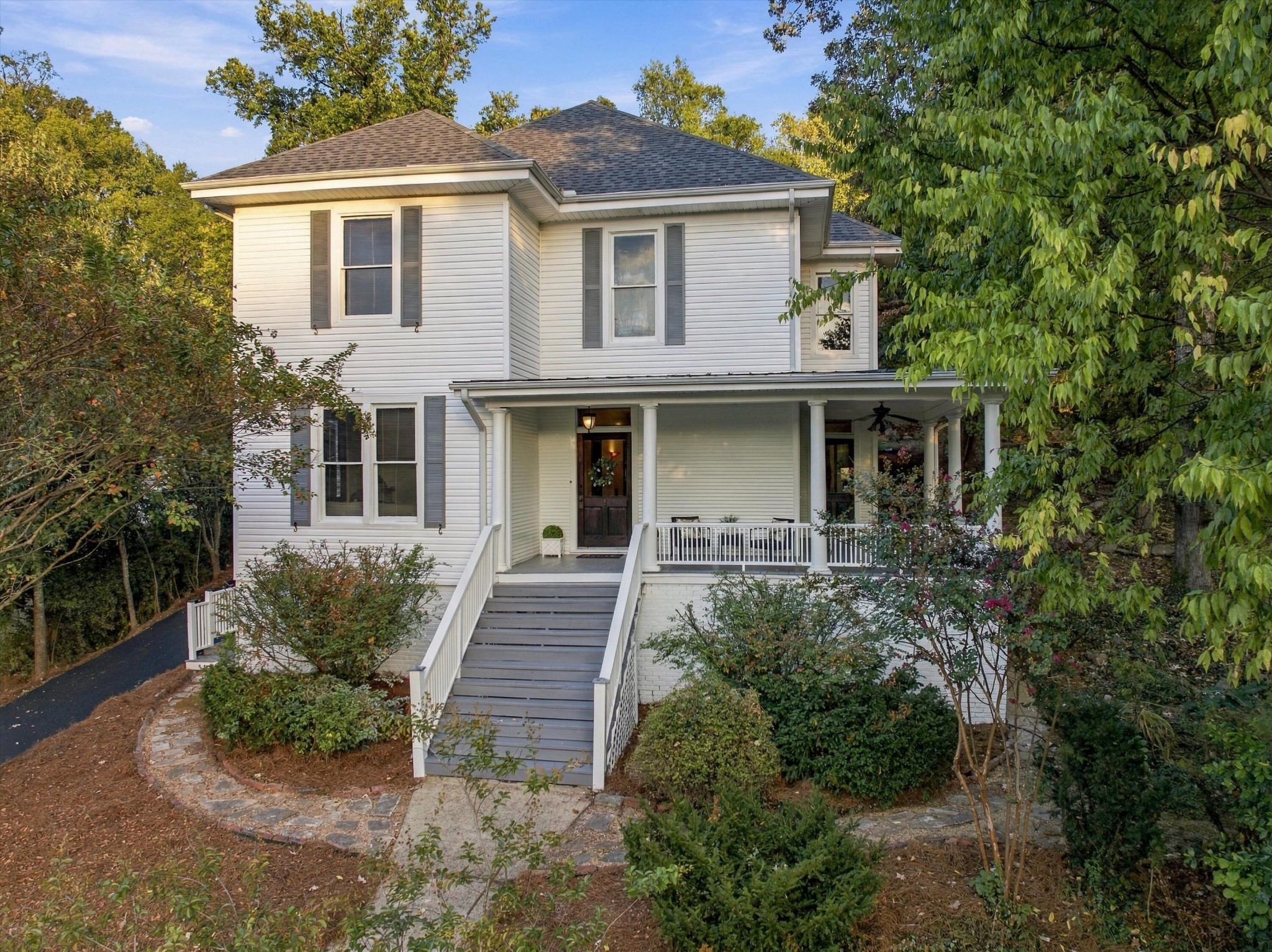 806 Tremont Street Property Photo 1