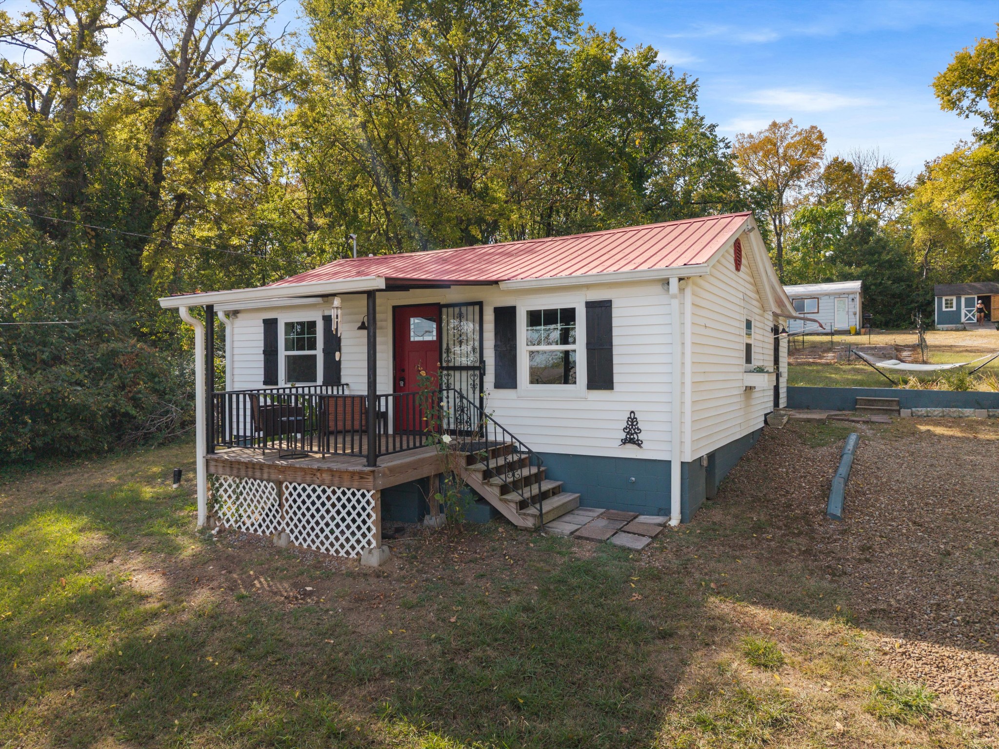 608 Creative Way Property Photo 2