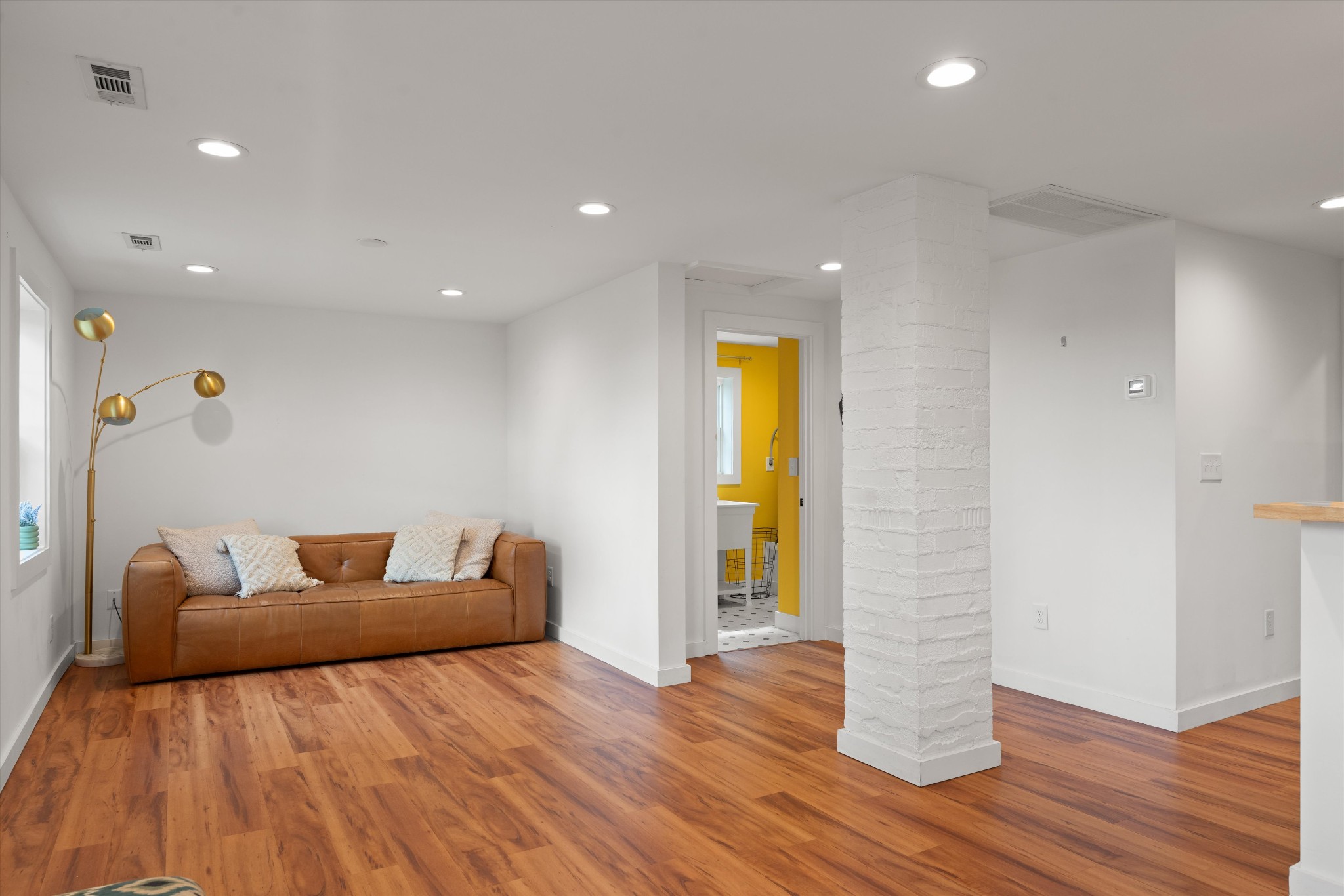 608 Creative Way Property Photo 7