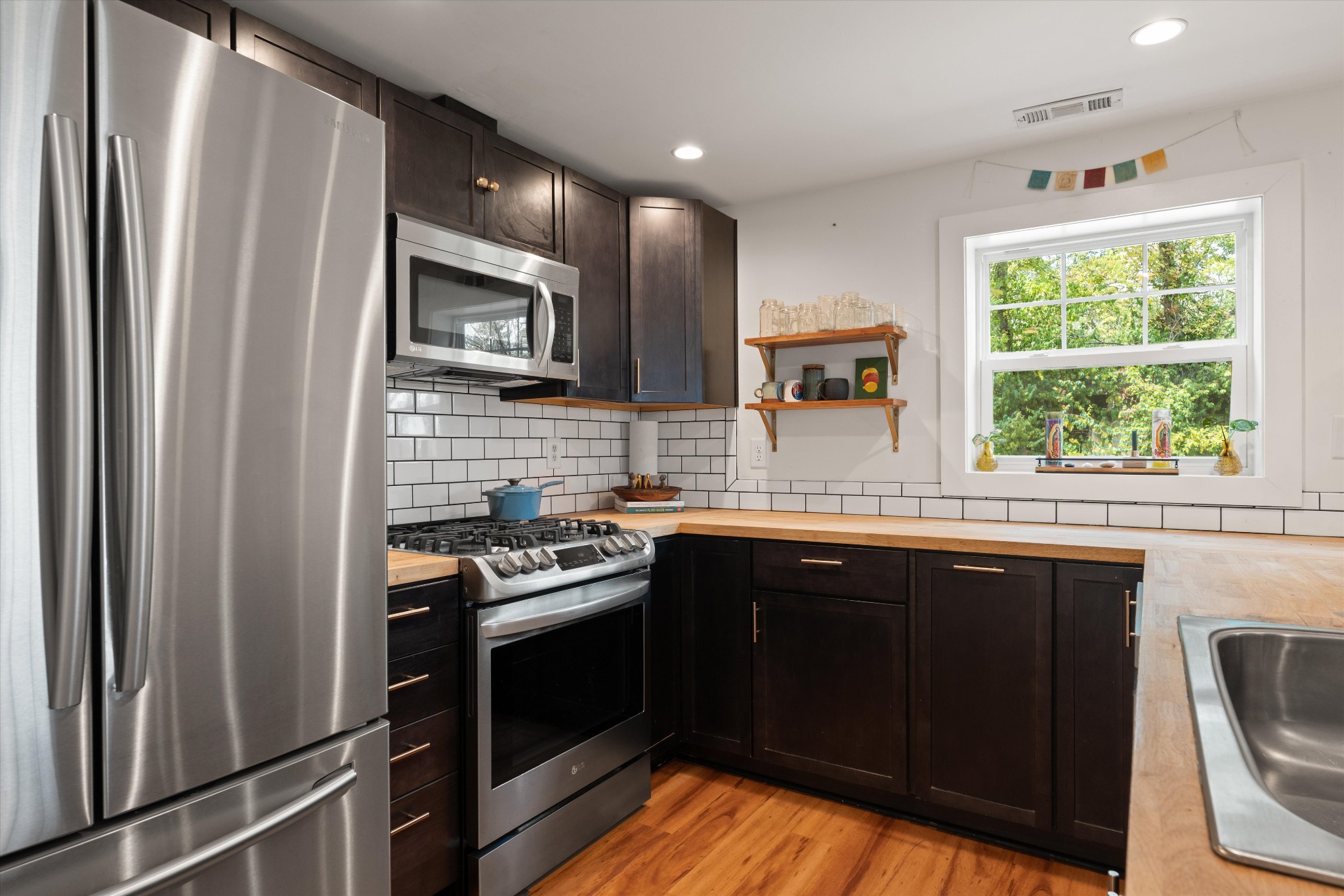 608 Creative Way Property Photo 13