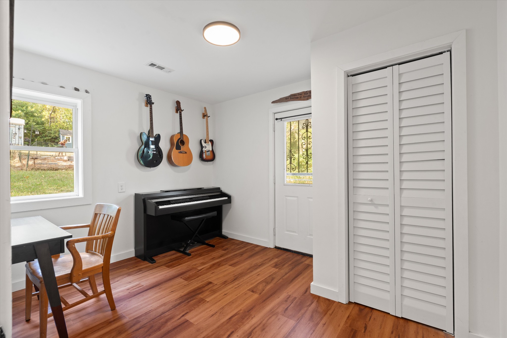 608 Creative Way Property Photo 27