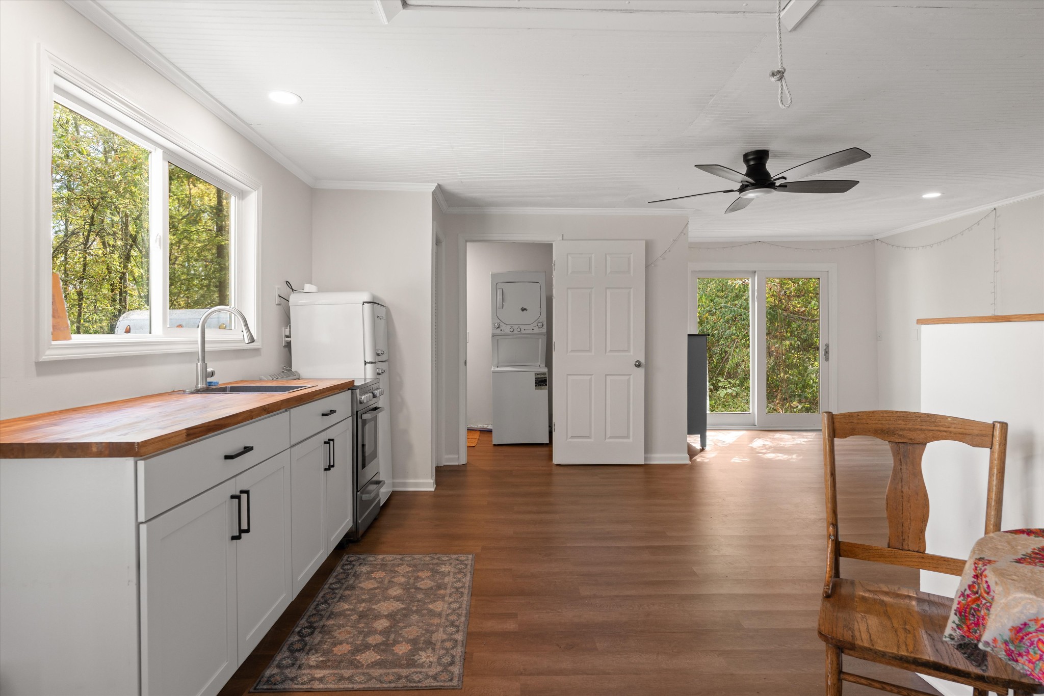 608 Creative Way Property Photo 34