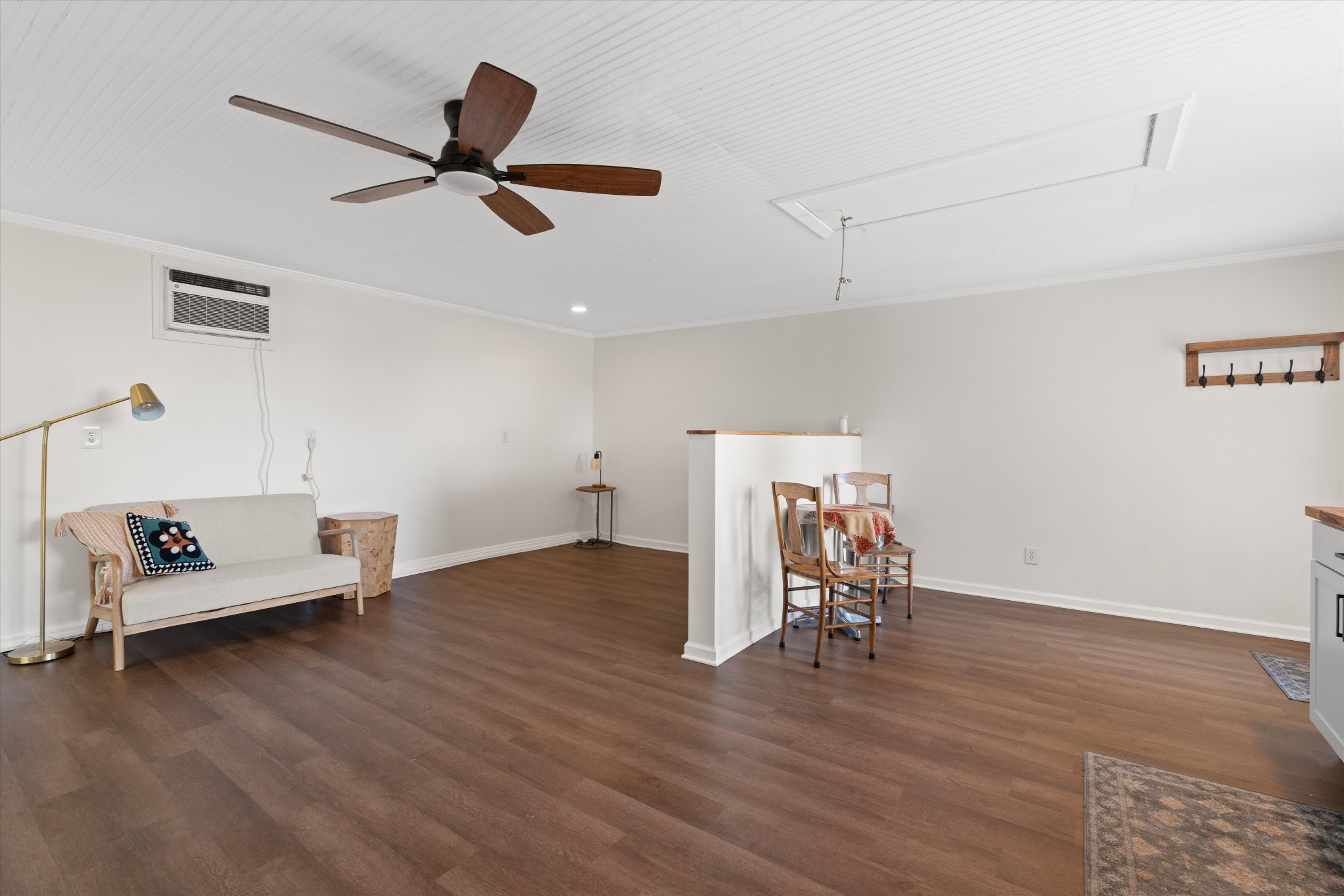 608 Creative Way Property Photo 36