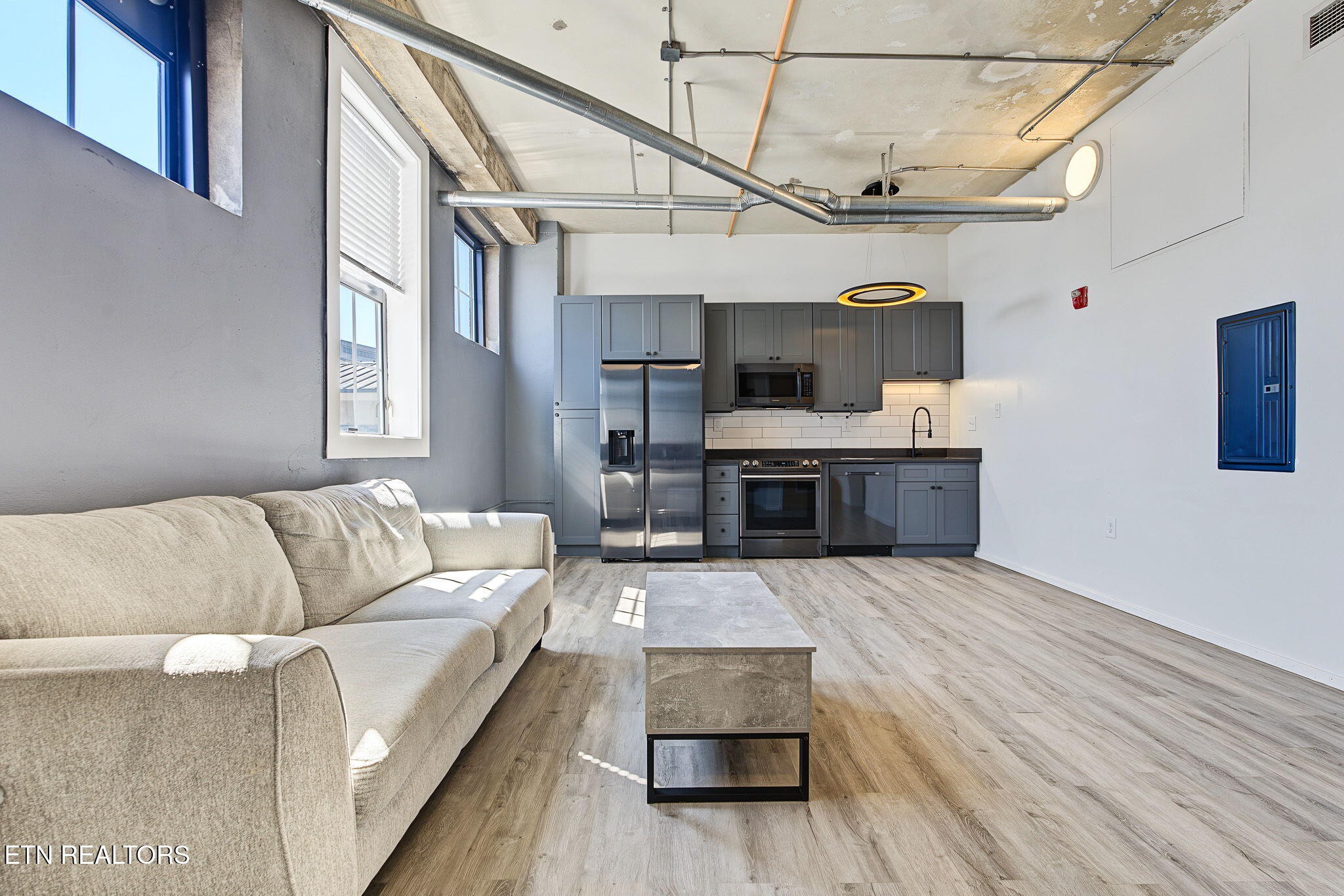 116 S Gay St Property Photo 4