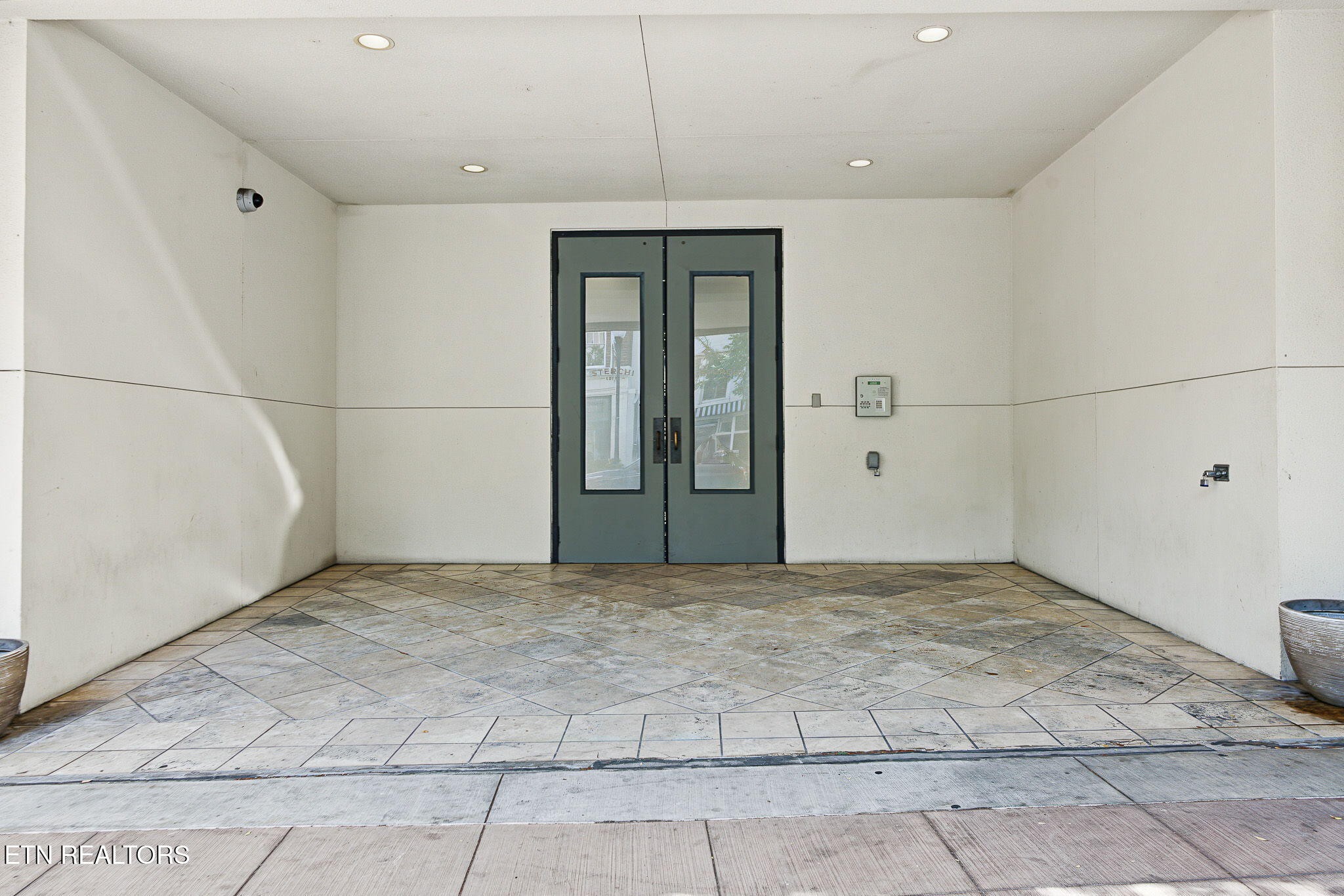 116 S Gay St Property Photo 18