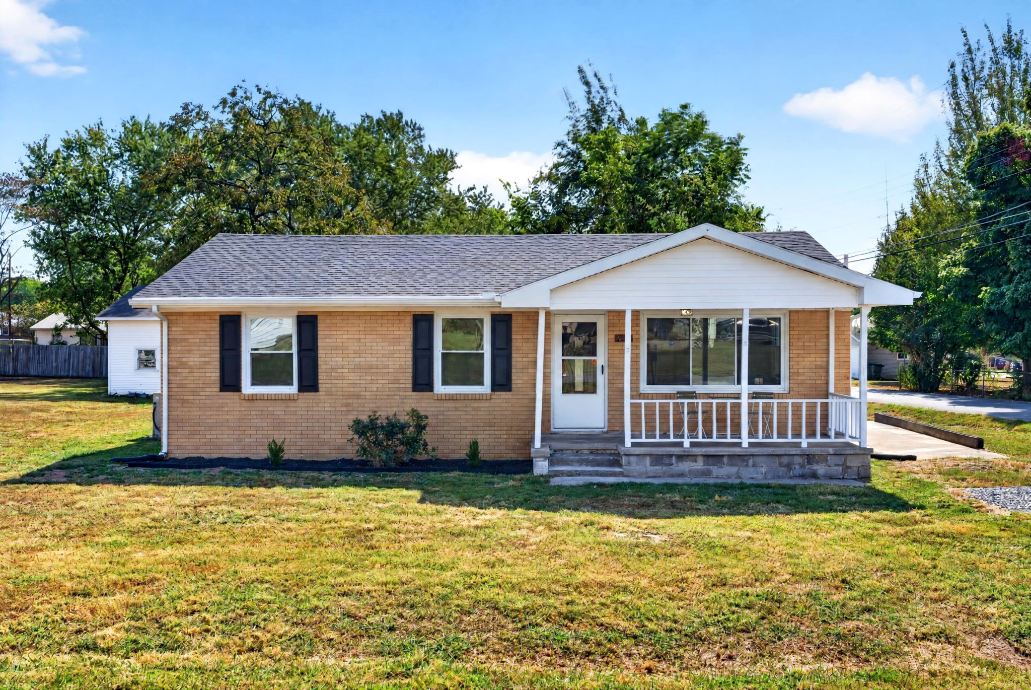 621 Vass Ln Property Photo 1
