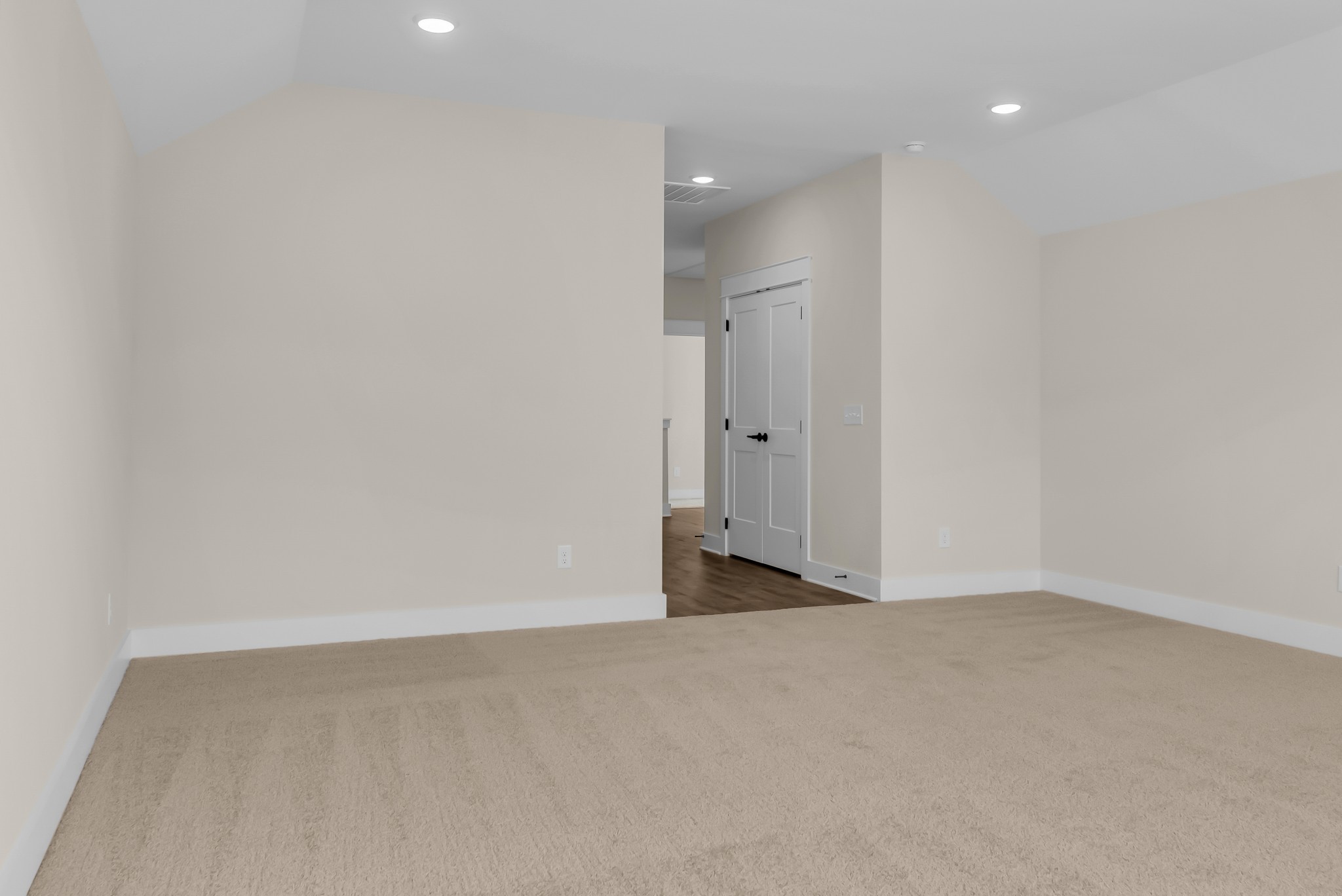 7504 Shoal Mill Point Property Photo 16