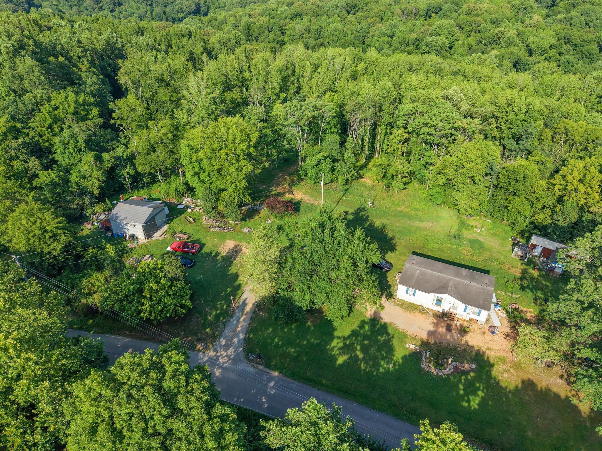 1098 Ewing Albright Rd Property Photo 2