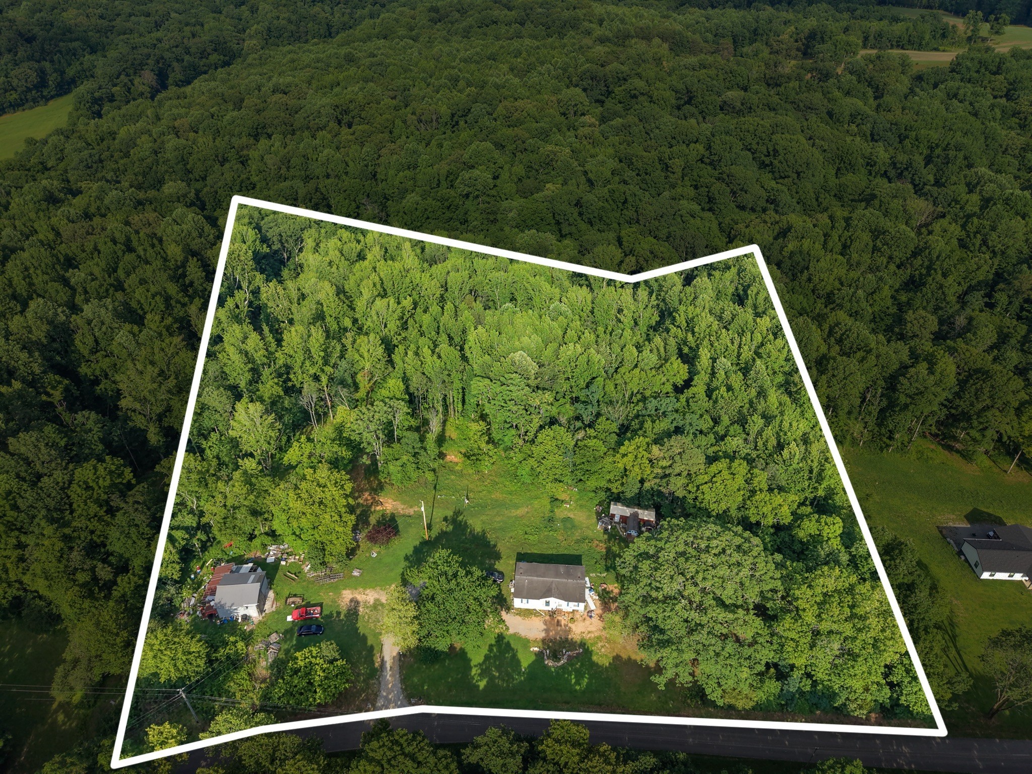 1098 Ewing Albright Rd Property Photo 3