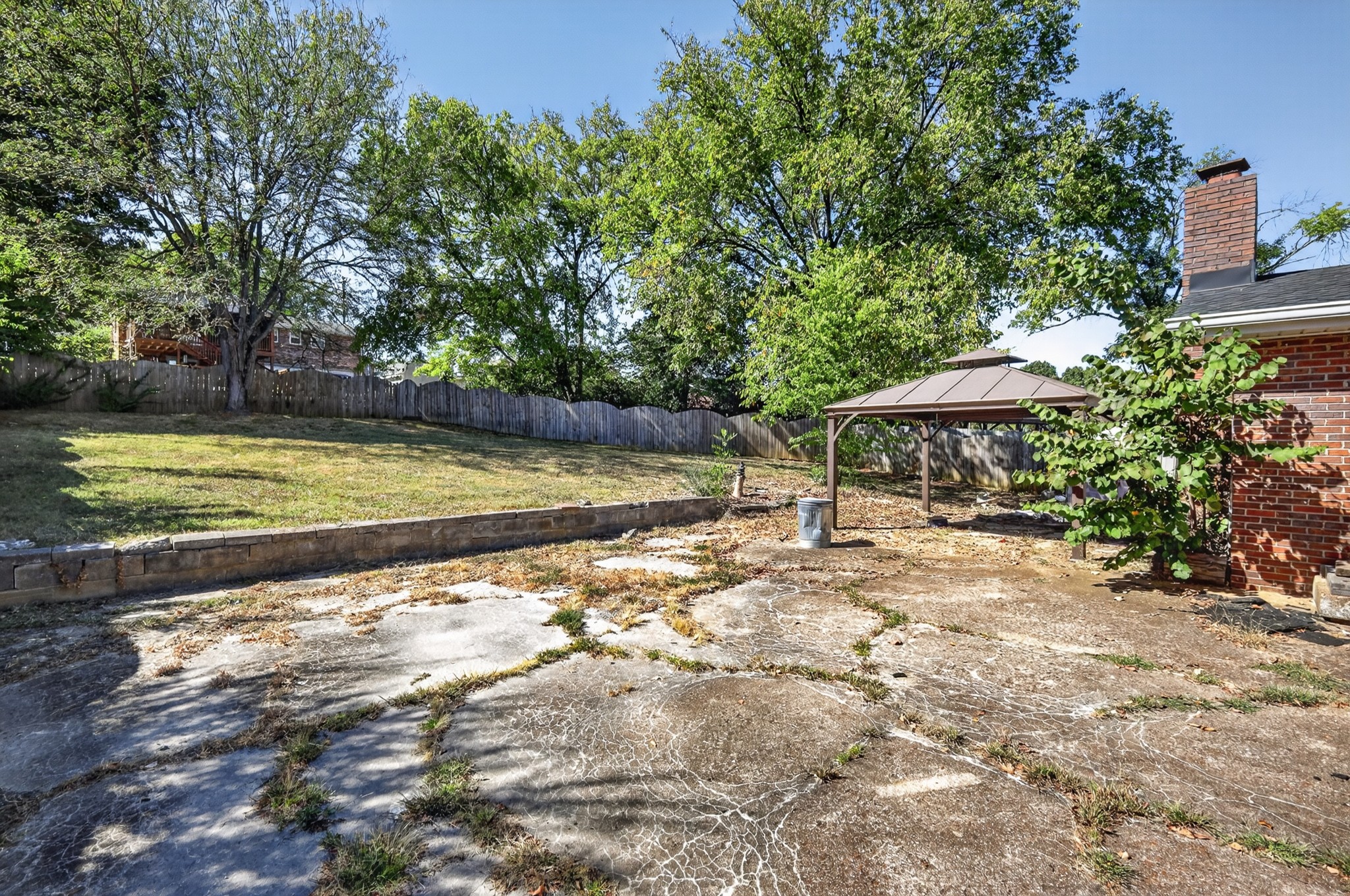 2821 Creekview Dr Property Photo 20