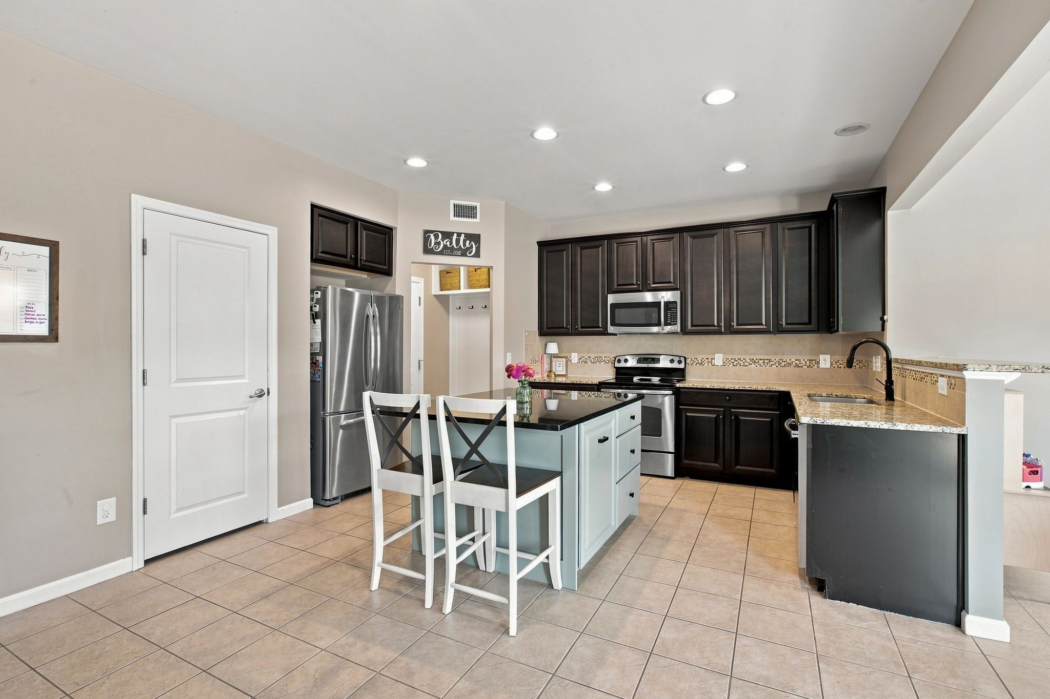 544 Wolfeboro Ln Property Photo 8