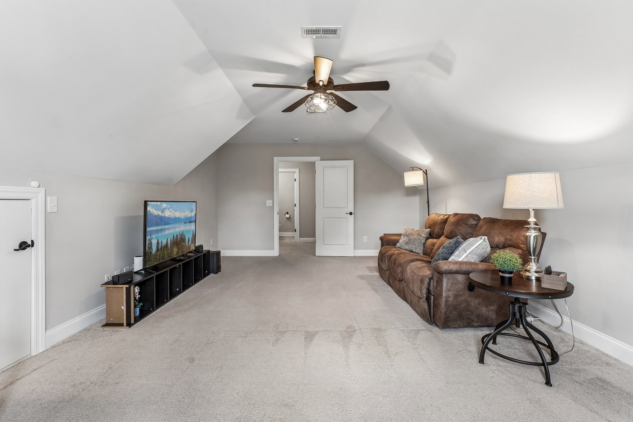 1359 Round Hill Ln Property Photo 41