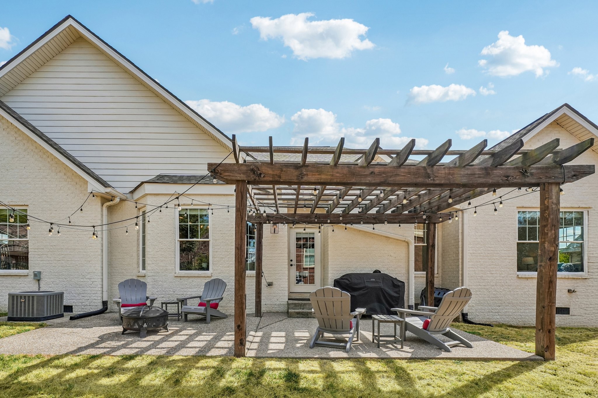 1359 Round Hill Ln Property Photo 44