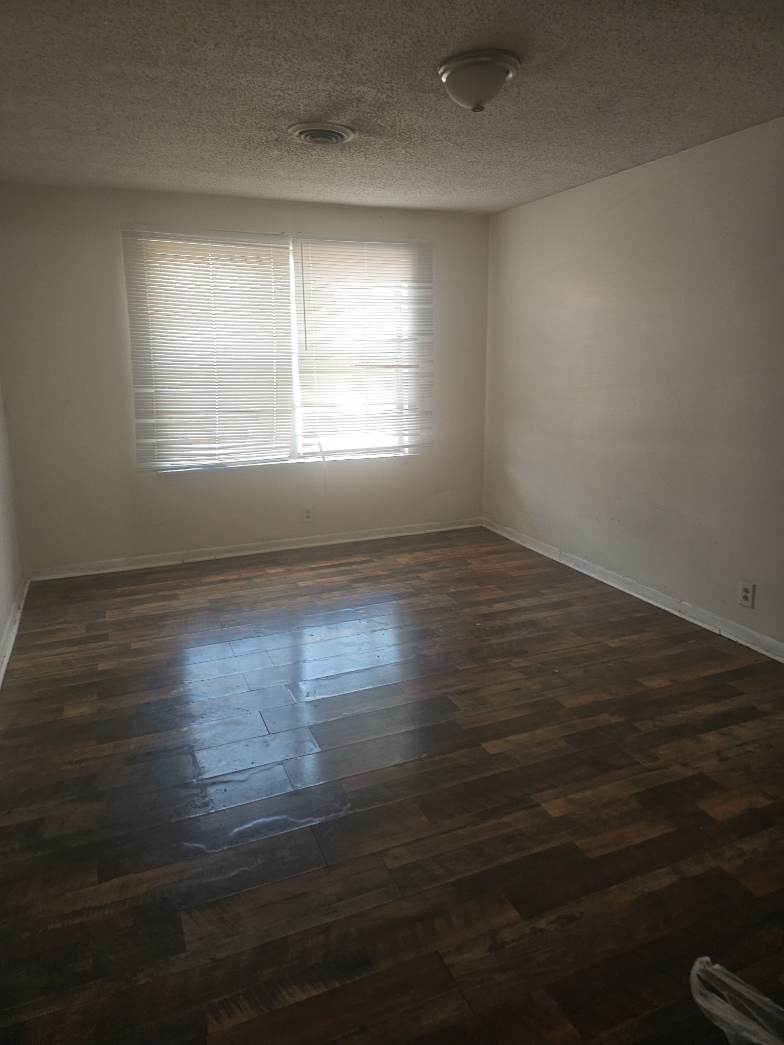 441 Harding Pl Property Photo 5